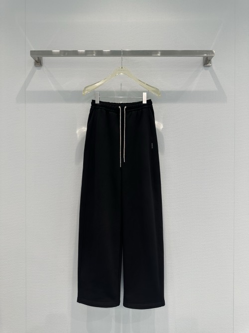 ALEXANDER WANG Rhinestone Drawstring Sweatpants, Comfortable and Stylish 1 ALEXANDER WANG Rhinestone Drawstring Sweatpants, Comfortable and Stylish