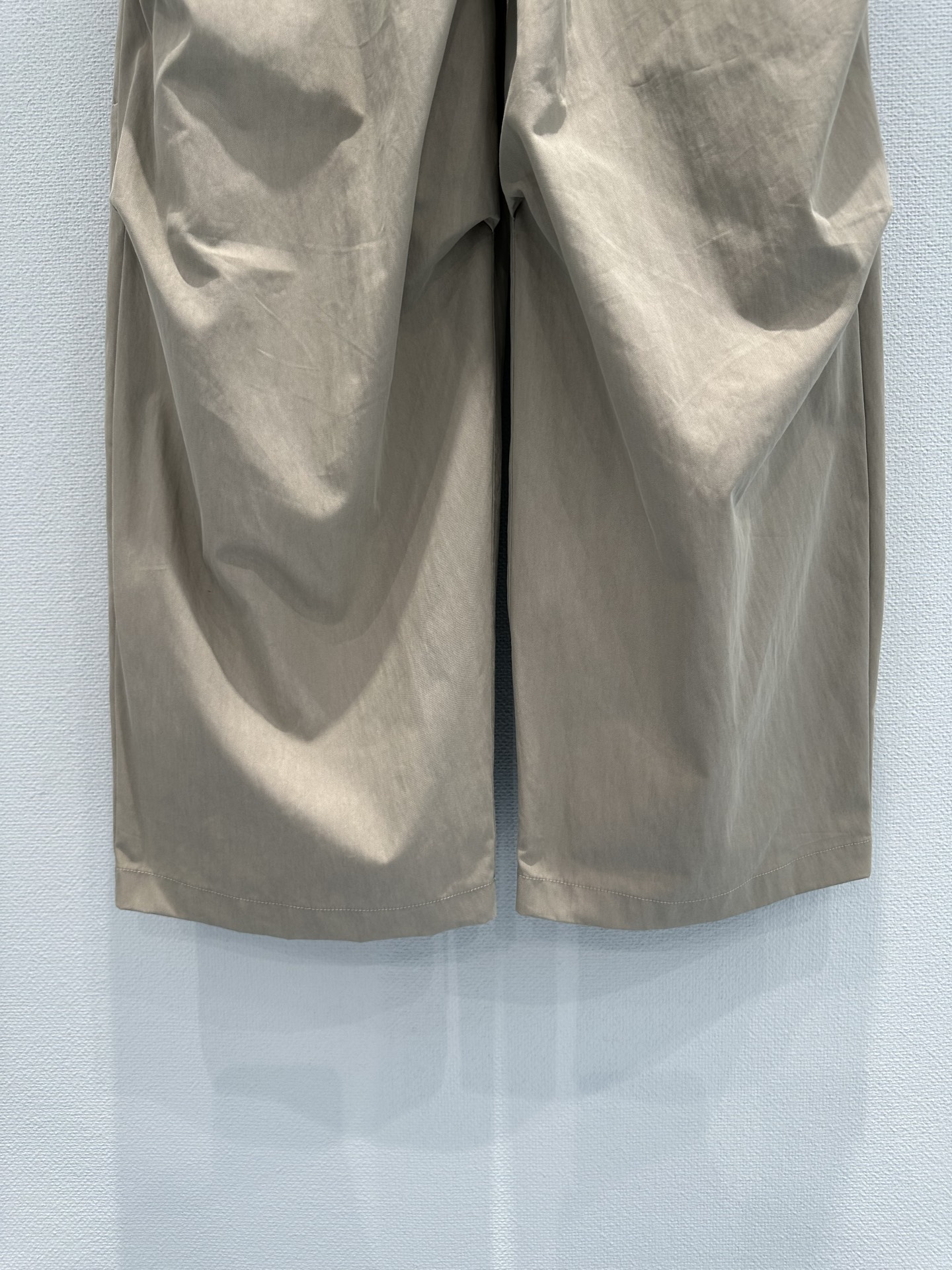 Alexander Wang Women's Logo Waistband Casual Work Pants - Stylish and Comfortable 6 i1757840181693 2188 0 4