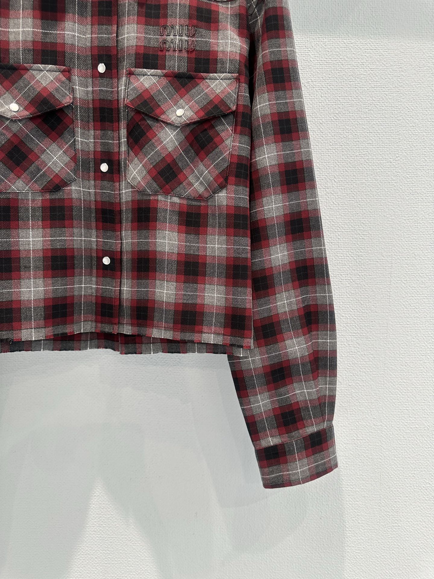Miu Miu Cropped Plaid Shirt, Long Sleeve Button-Down, Casual Style 7 i1761038024946 1230 0 8