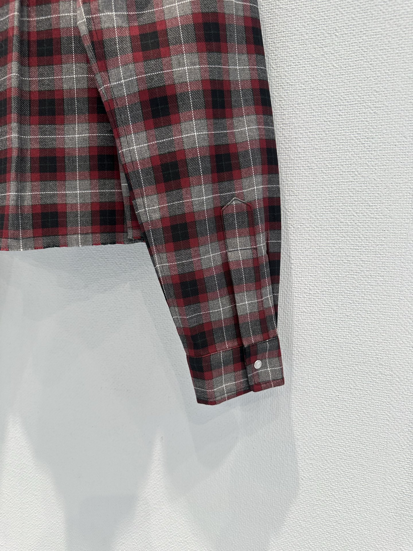 Miu Miu Cropped Plaid Shirt, Long Sleeve Button-Down, Casual Style 9 i1761038025029 3361 0 10