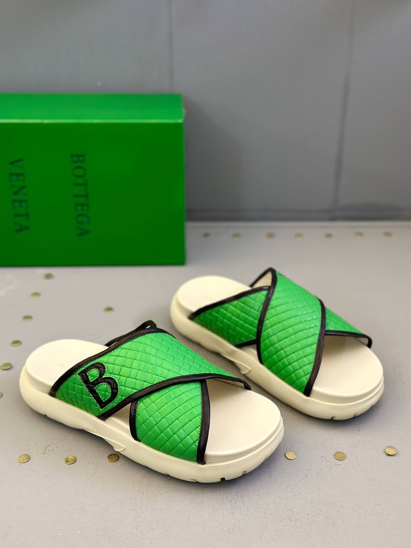 Bottega Veneta Men's Woven Leather Slides - Spring/Summer Collection 3 i1742121486998 1350 0 1