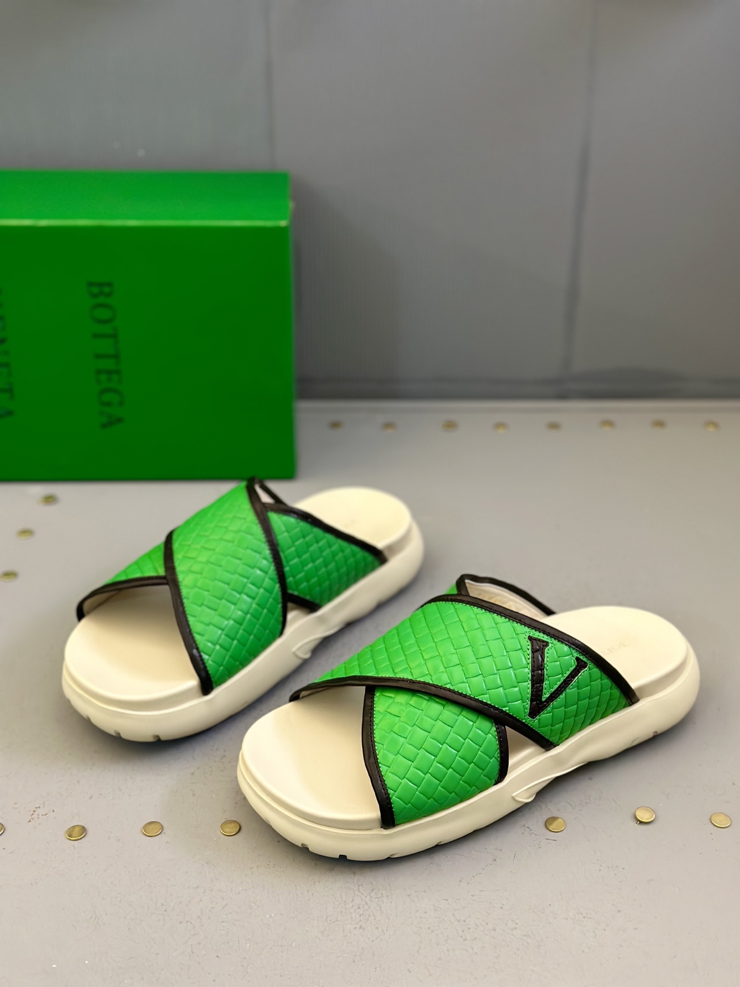 Bottega Veneta Men's Woven Leather Slides - Spring/Summer Collection 4 i1742121517831 2370 0 2