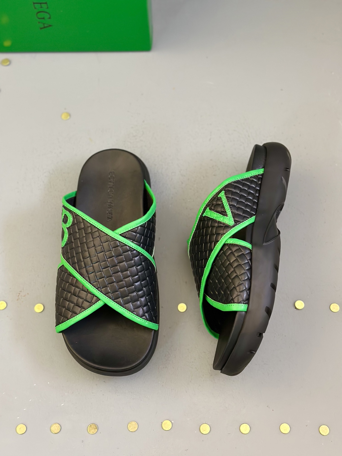 Bottega Veneta Men's Leather Crossover Sandals - Italian Craftsmanship 4 i1742121543106 609 0 2