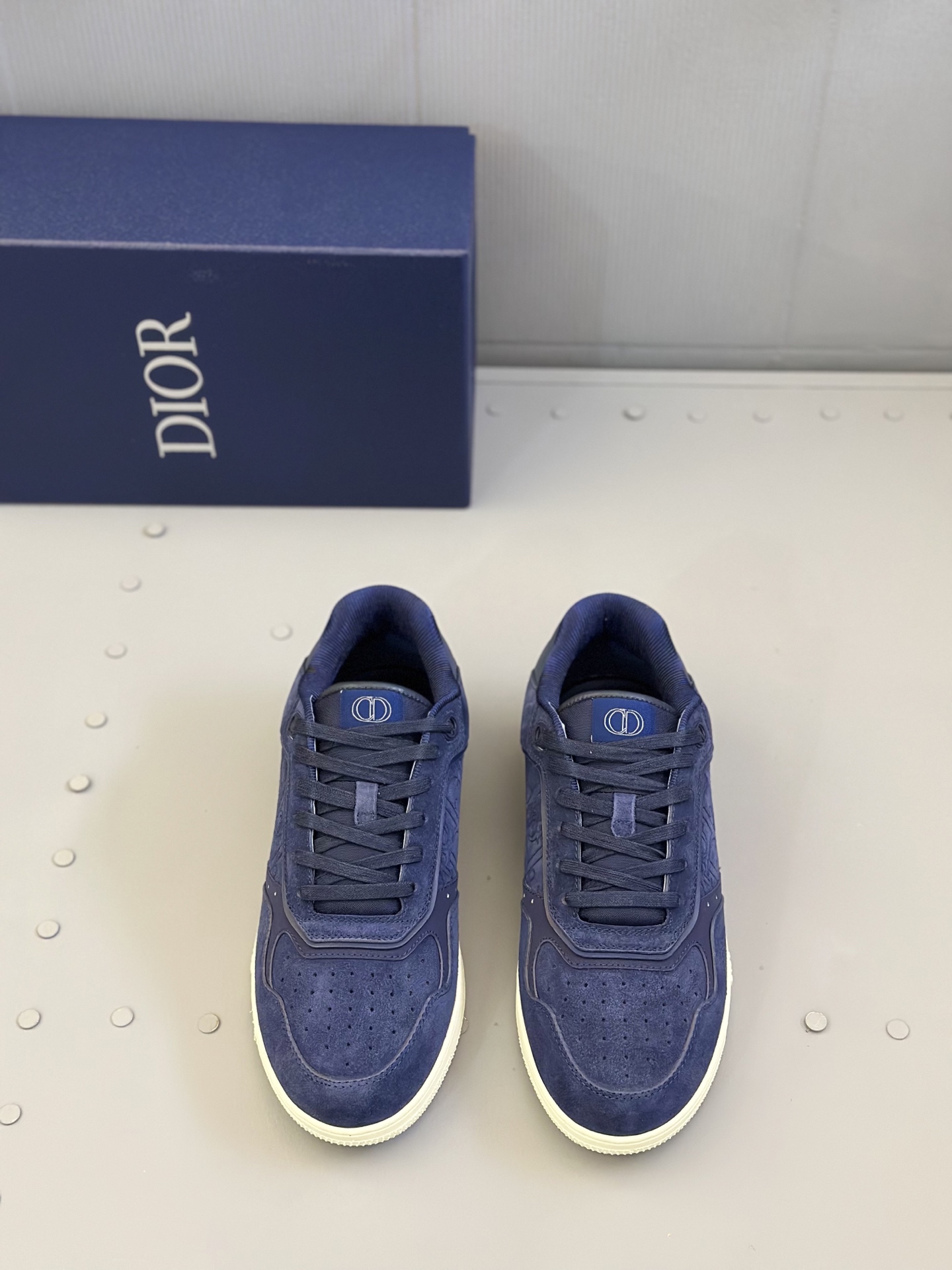 NO:275254,D Top Purchase Di Street Fried Street Men's God's new popular shoes, new counter synchronization, upper Italian imported cowhide, high-quality D fabric matching, must-have for trendy experts, perfect reproduction of complex craftsmanship, imported soft mesh mat, original sole factory special original sole, exclusive movable molding sole super comfortable, original order goods, high quality, can enter and exit the counter at will, welcome to compare, number 38-45 (can be ordered 46 47),, cowhide19860909D 顶级代购 迪 炸街男神新品爆款超人气板鞋,新品专柜同步,鞋面意大利原版进口牛皮,高品质D面料搭配,潮达人必备,复杂工艺完美复刻,进口柔软网布里垫,鞋底原厂特供原版底,独家活动成型底超级舒适,原厂跟单货,高品质,可随意进出专柜,欢迎对比,码数38-45（可订46 47）,,cowhide,Men's shoes