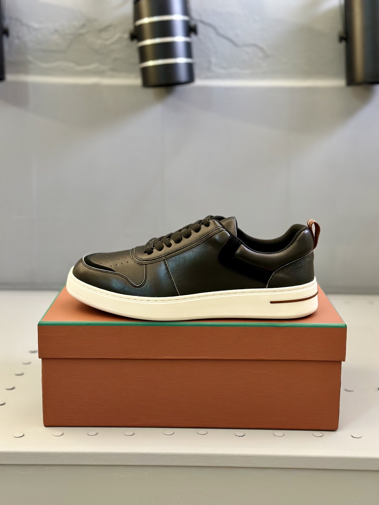 Loro Piana Men's Leather Sneakers - Premium Comfort and Style 5 i1743506815714 5541 0 3