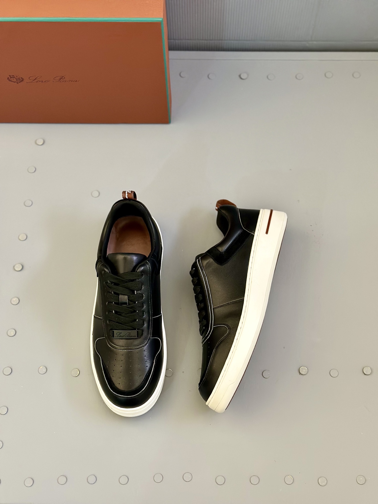 Loro Piana Men's Leather Sneakers - Premium Comfort and Style 4 i1743506815791 339 0 2