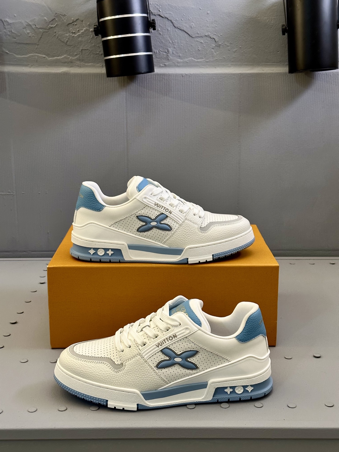 Louis Vuitton Trainer Sneaker: White Leather, Men's Low Top, Sizes 39-44 5 i1743507140064 4882 0 3