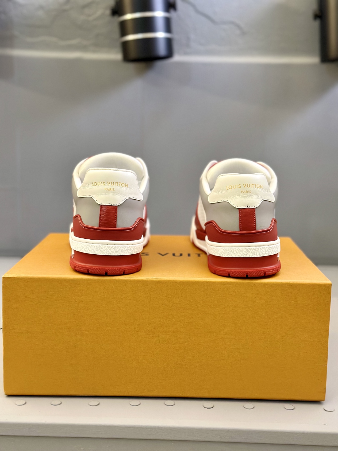 Louis Vuitton Trainer Sneaker Low Red/White Leather, Size 39-44 6 i1743507356831 1203 0 4