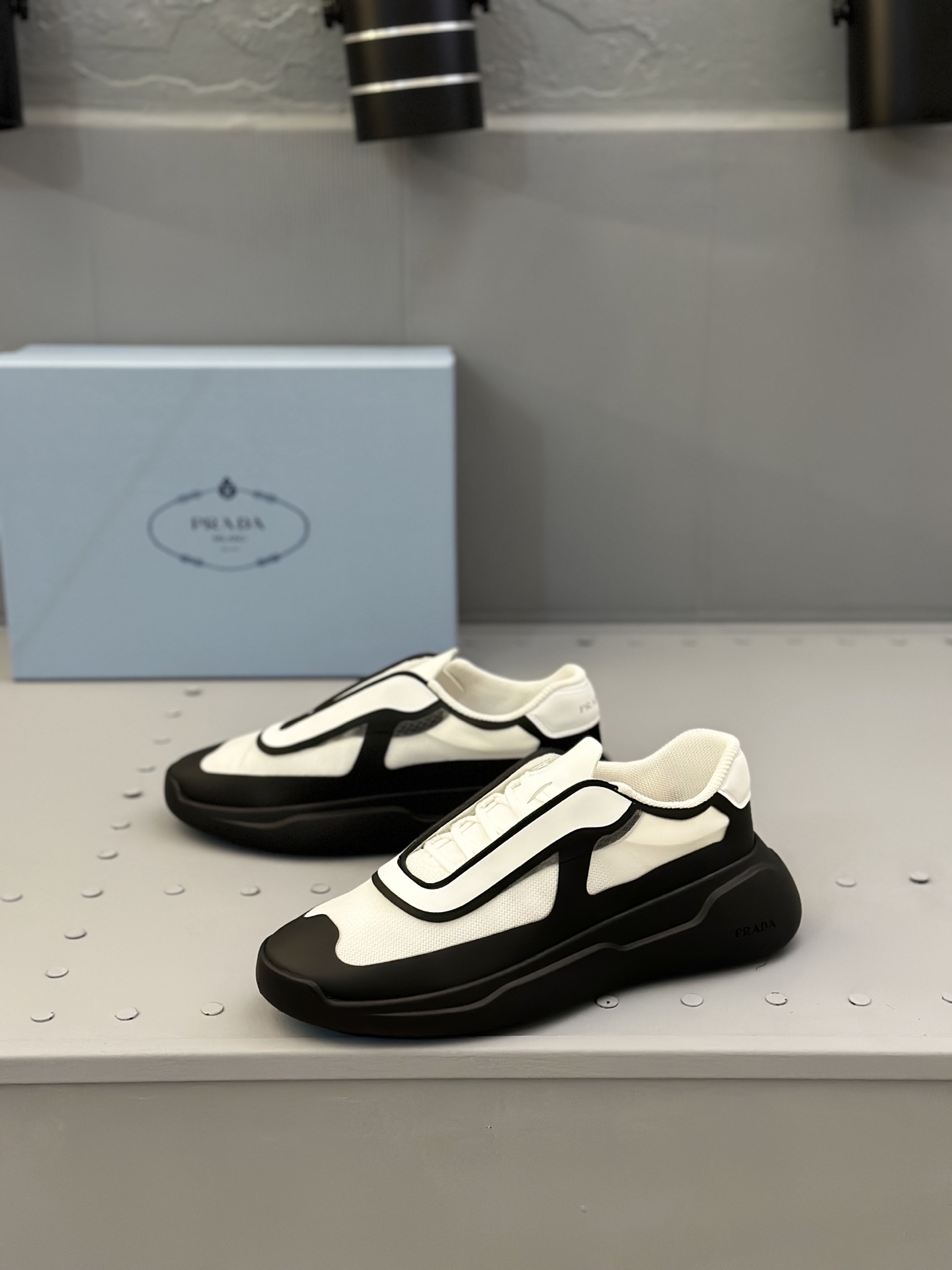 Prada Men's New Casual Sneakers Popular Fashion Sneakers Size 39-44 4 i1744709518921 1882 0 2