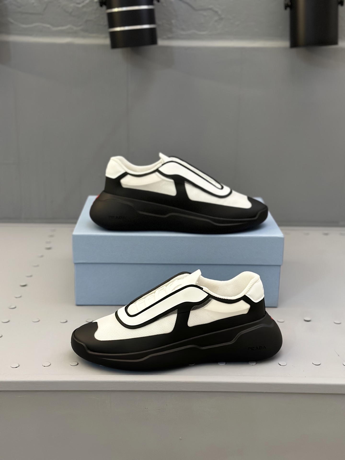 Prada Men's New Casual Sneakers Popular Fashion Sneakers Size 39-44 5 i1744709521207 1271 0 3