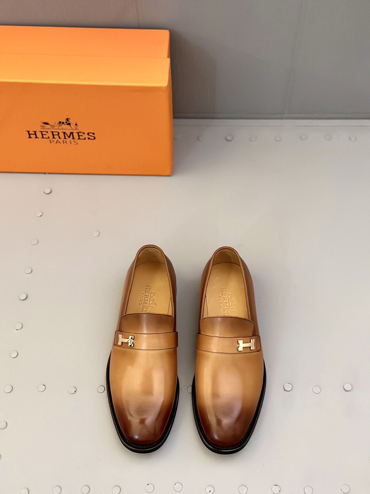 Hermès Men's Classic Leather Loafers - Genuine Leather Dress Shoes, Size 39-44 2 i1744976925405 4818 0 0