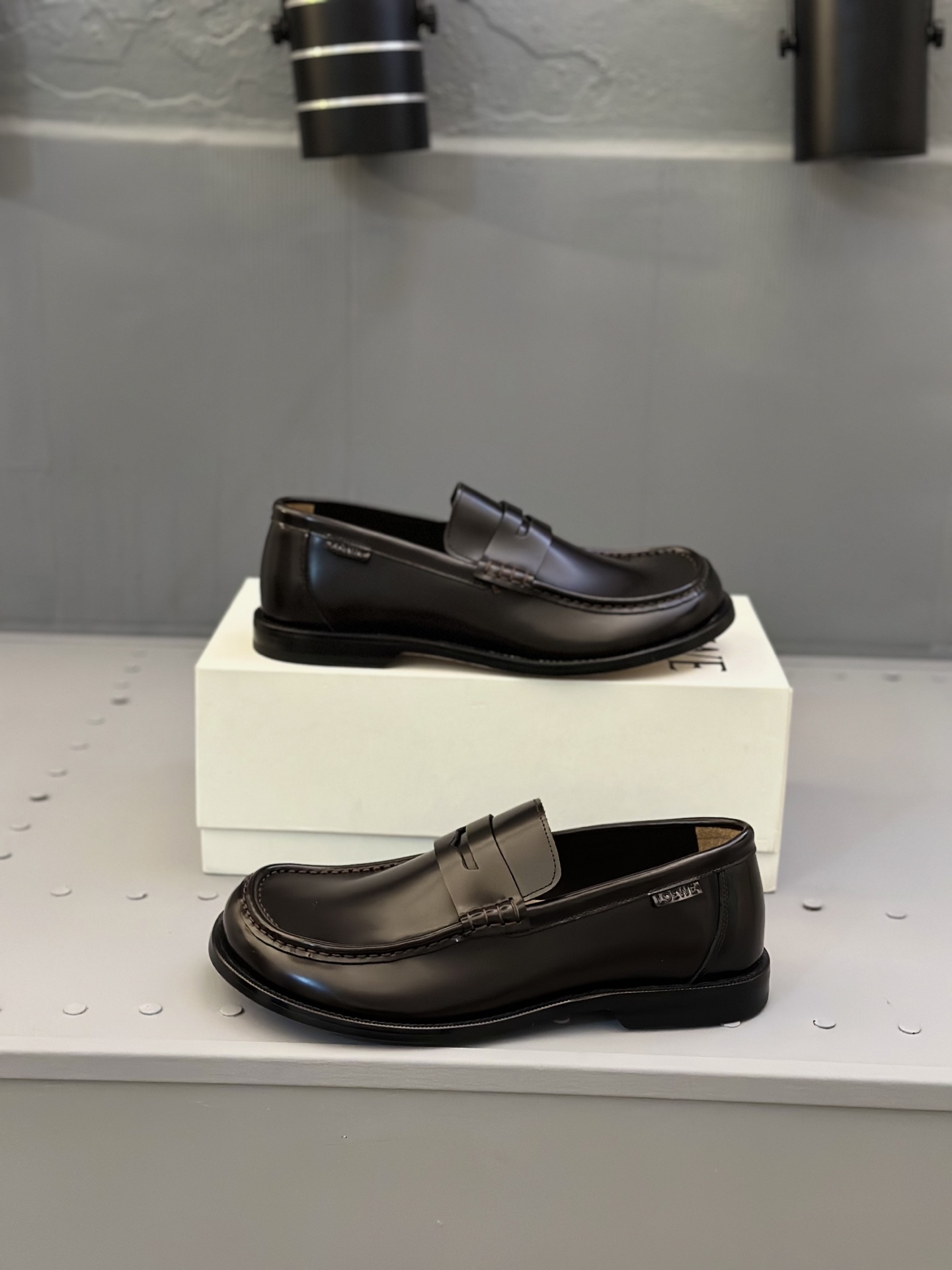 Loewe Ballet Runner Leather Loafers - Classic Style, Comfortable Fit 5 i1745664785789 1711 0 3