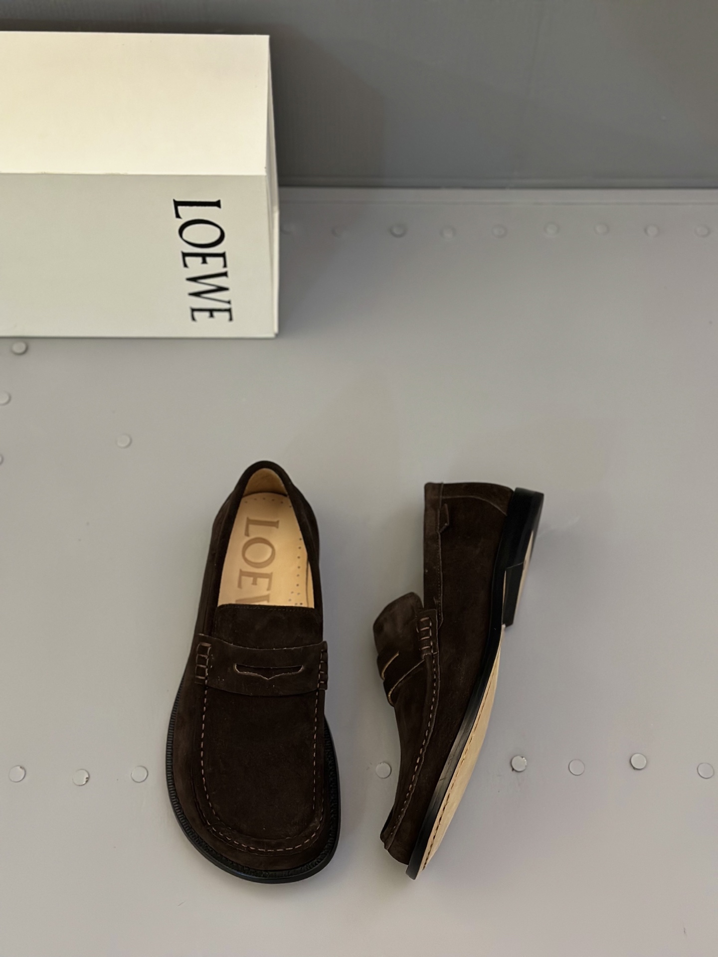 Loewe Ballet Runner Casual Shoes - Simple, Stylish, and Comfortable 7 i1745664809465 9501 0 5