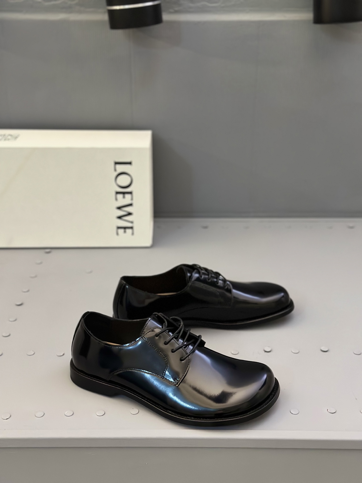Loewe Ballet Runner Casual Shoes - Simple, Stylish, and Comfortable 3 i1745664869546 8140 0 1