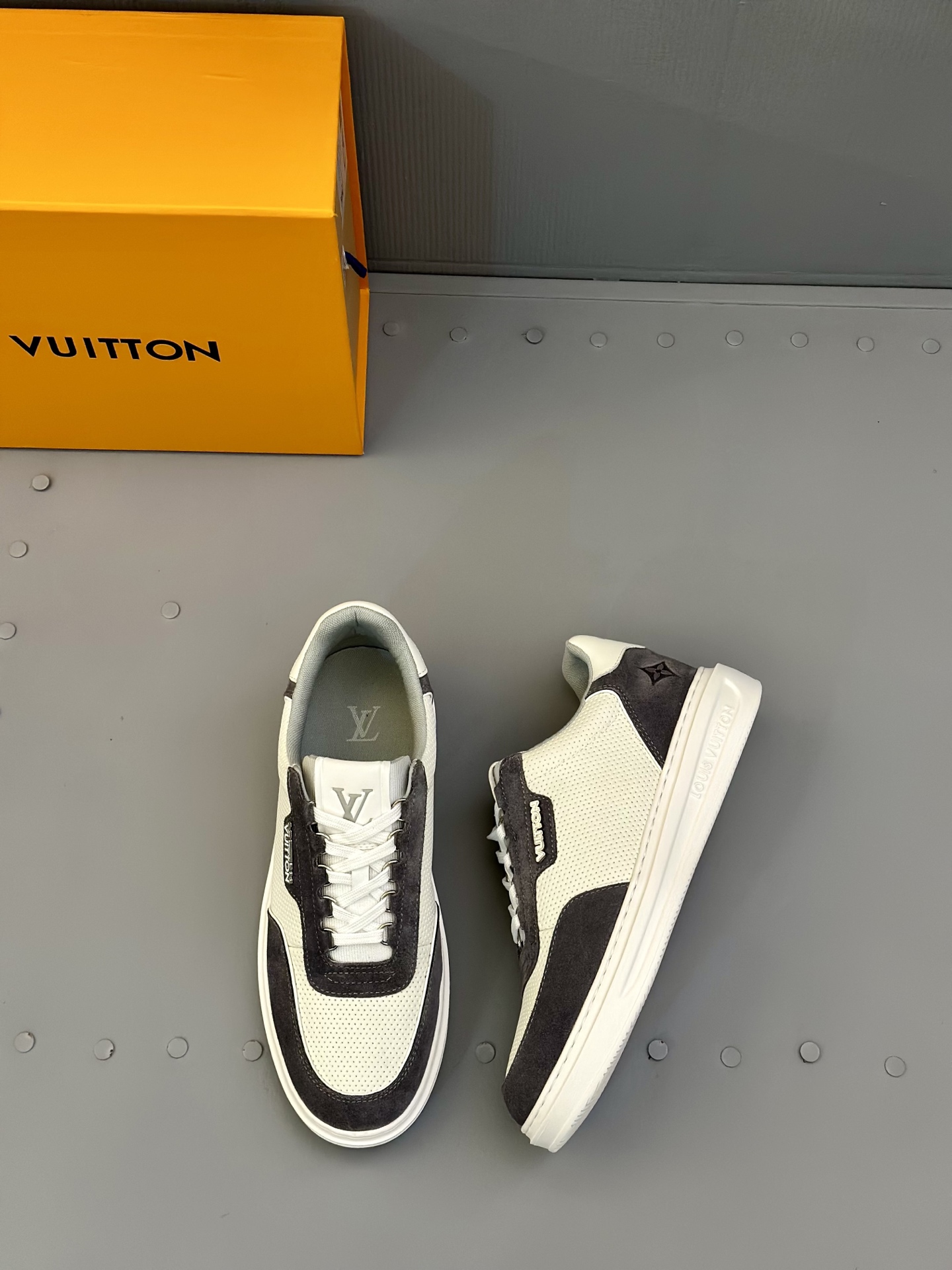 Louis Vuitton Men's Casual Sneakers in White Leather with Monogram Detail 7 i1745665475584 4037 0 5