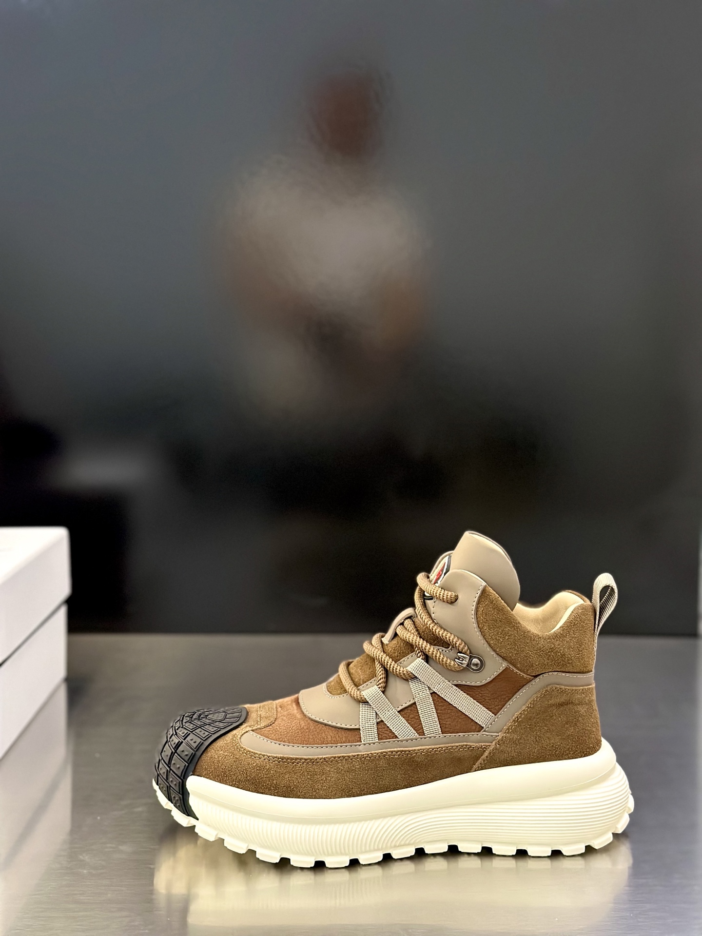 Moncler Style Men's Shoes Men's Shoes Men's Shoes detail image 3 from source 783114