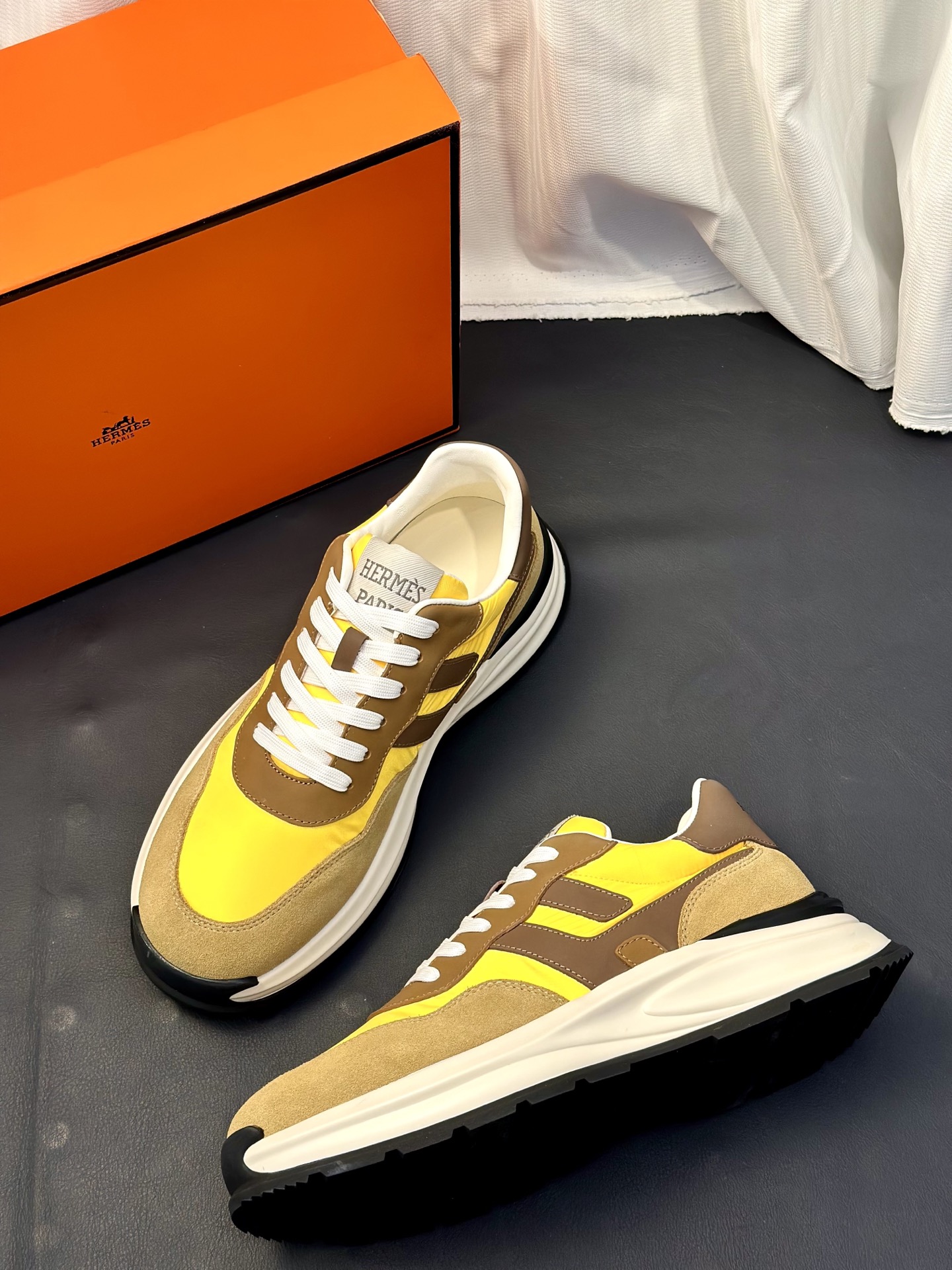 Moncler Style Leather Men's Shoes Men's Shoes Men's Shoes detail image 4 from source 783199