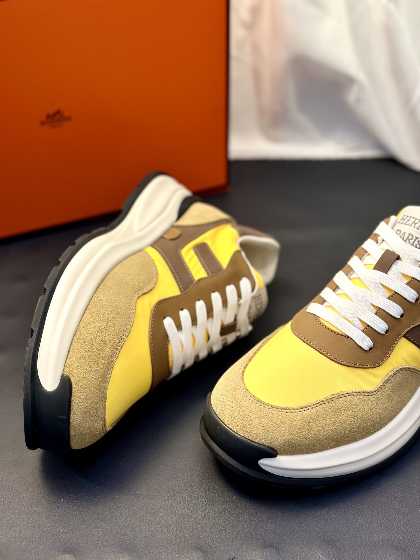 Moncler Style Leather Men's Shoes Men's Shoes Men's Shoes detail image 9 from source 783199