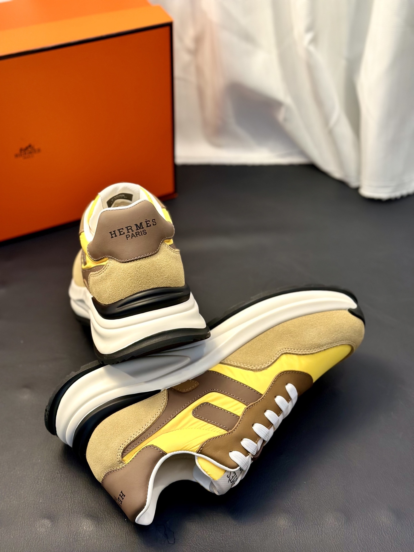 Moncler Style Leather Men's Shoes Men's Shoes Men's Shoes detail image 7 from source 783199