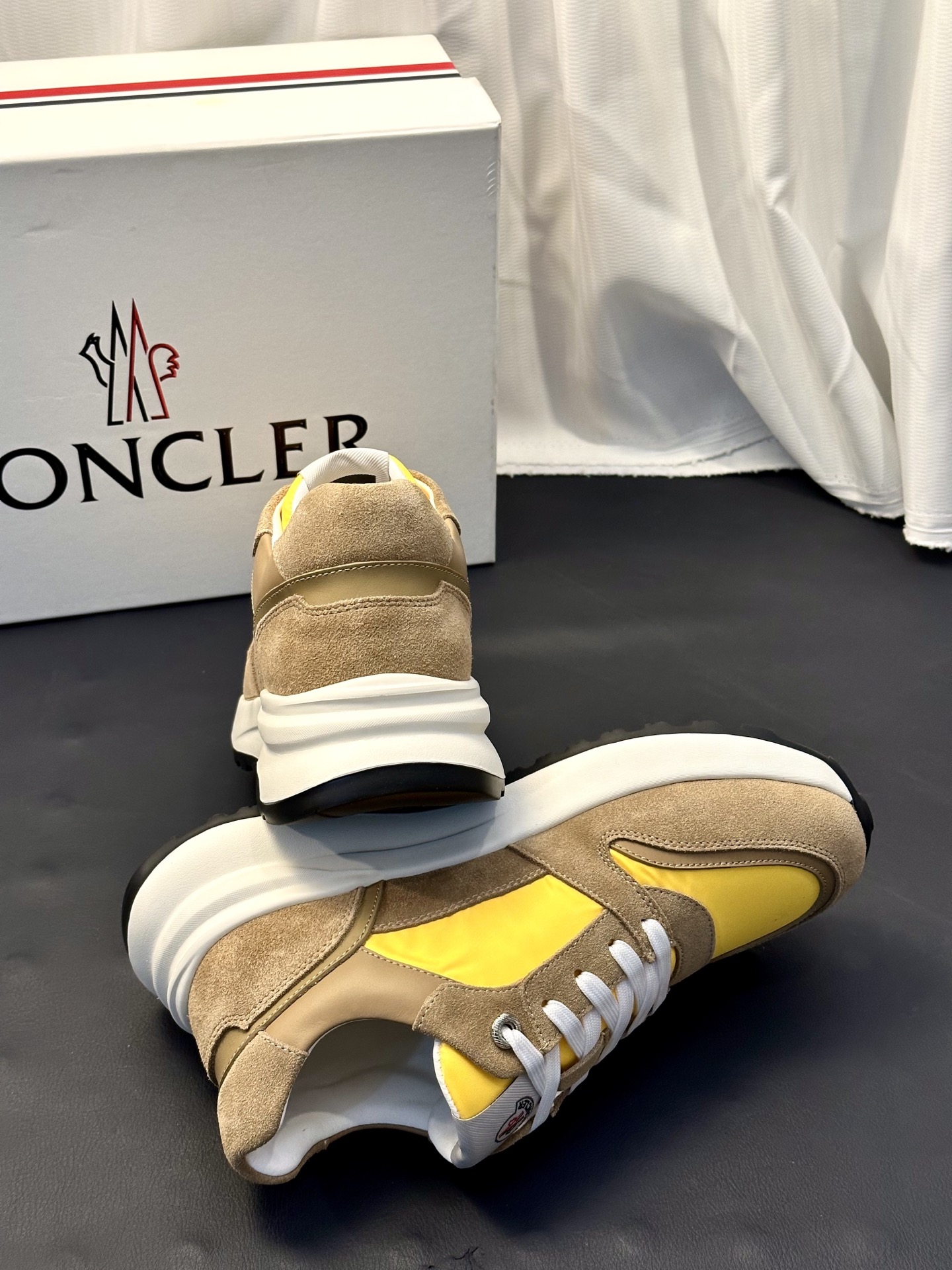 Moncler Style Leather Men's Shoes Men's Shoes Men's Shoes detail image 9 from source 783195