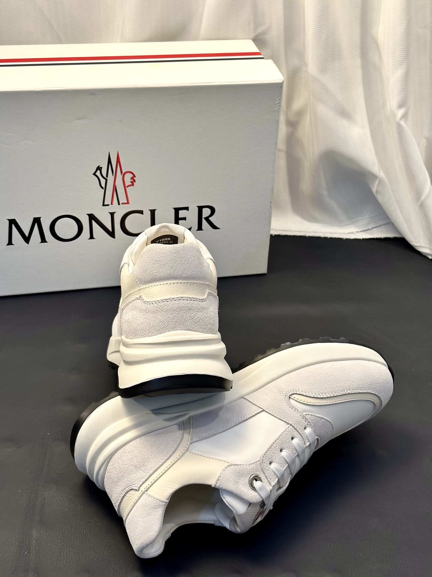 Moncler Style Leather Men's Shoes Men's Shoes Men's Shoes detail image 7 from source 783197