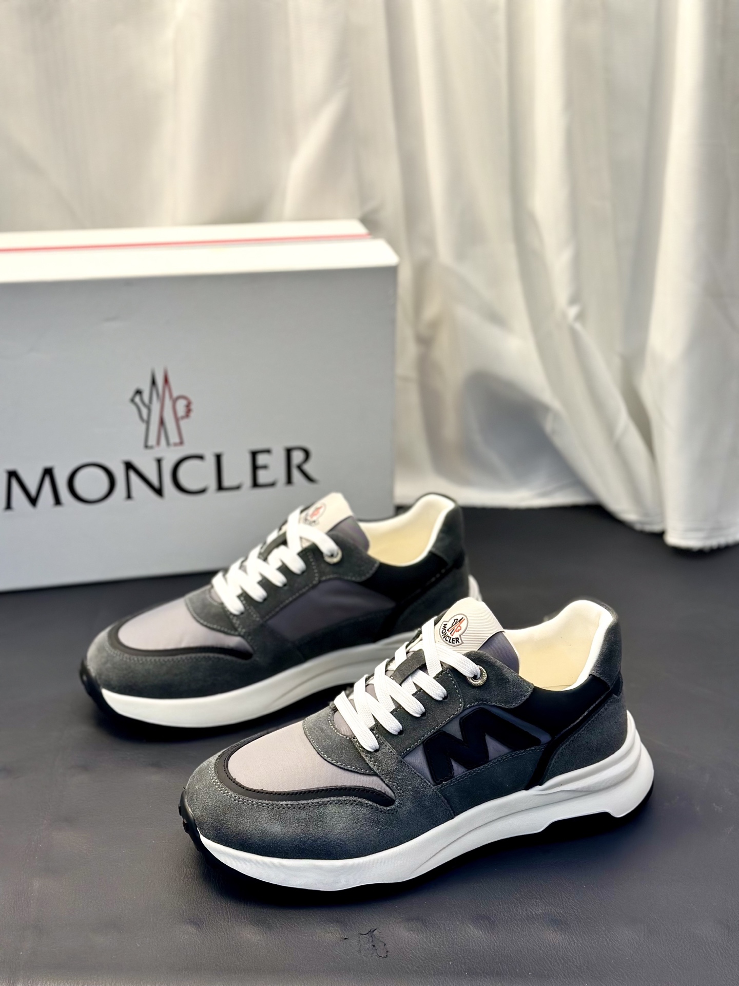 Moncler Style Leather Men's Shoes Men's Shoes Men's Shoes detail image 3 from source 783194