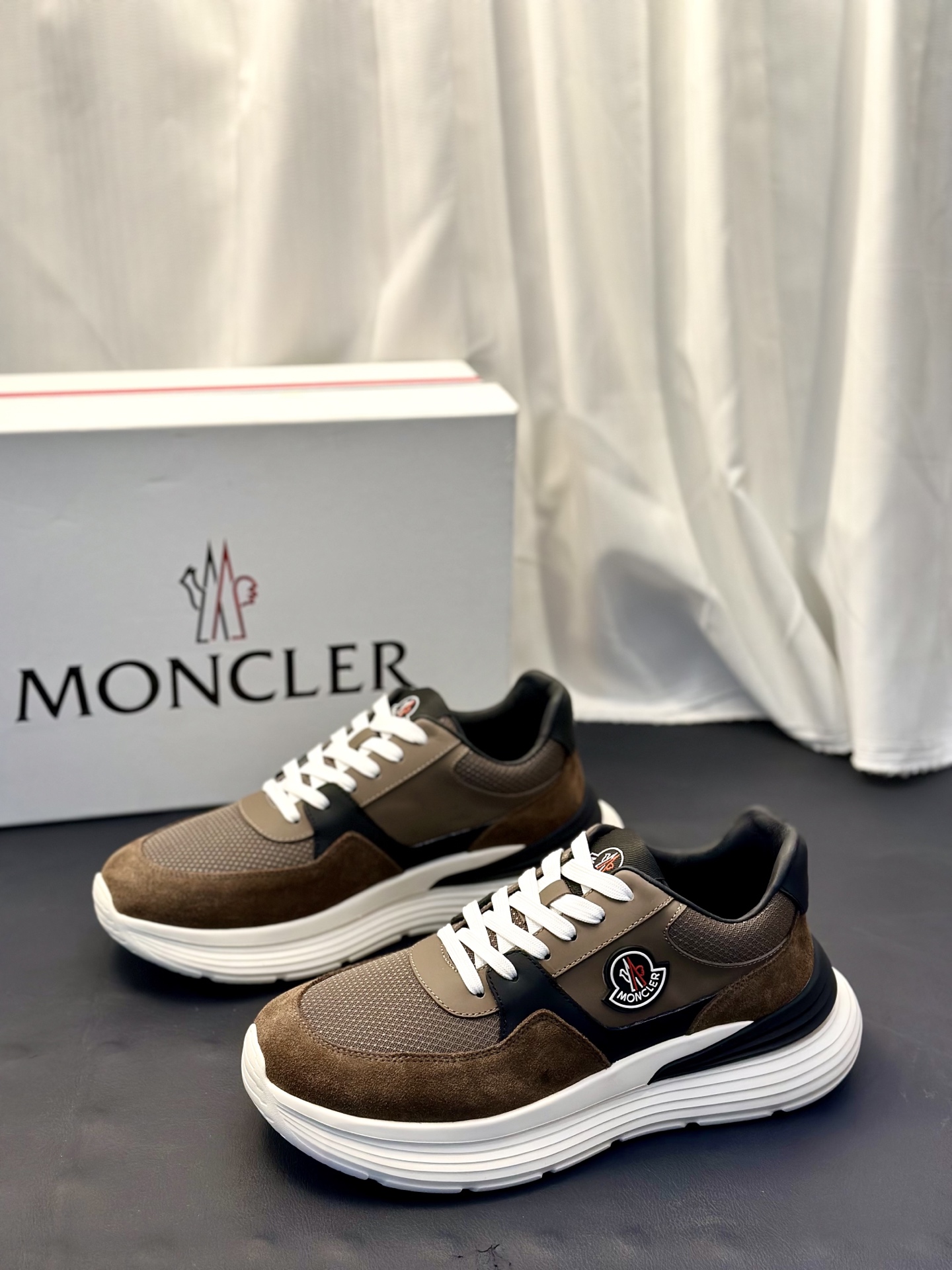 Moncler Style Leather Men's Shoes Men's Shoes Men's Shoes detail image 8 from source 783200