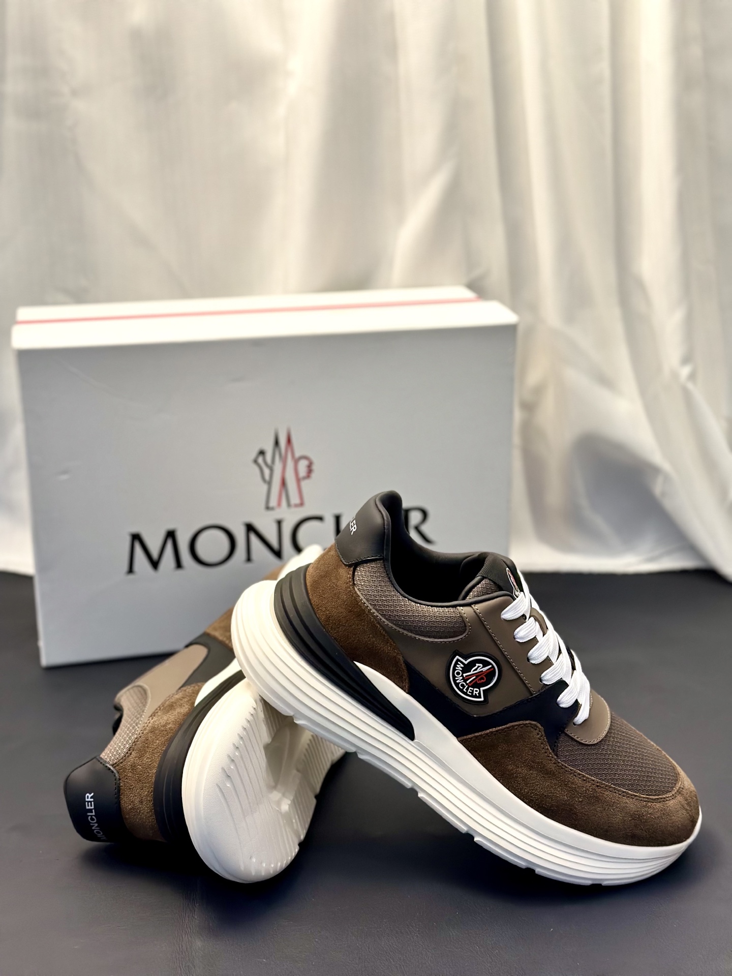 Moncler Style Leather Men's Shoes Men's Shoes Men's Shoes detail image 6 from source 783200