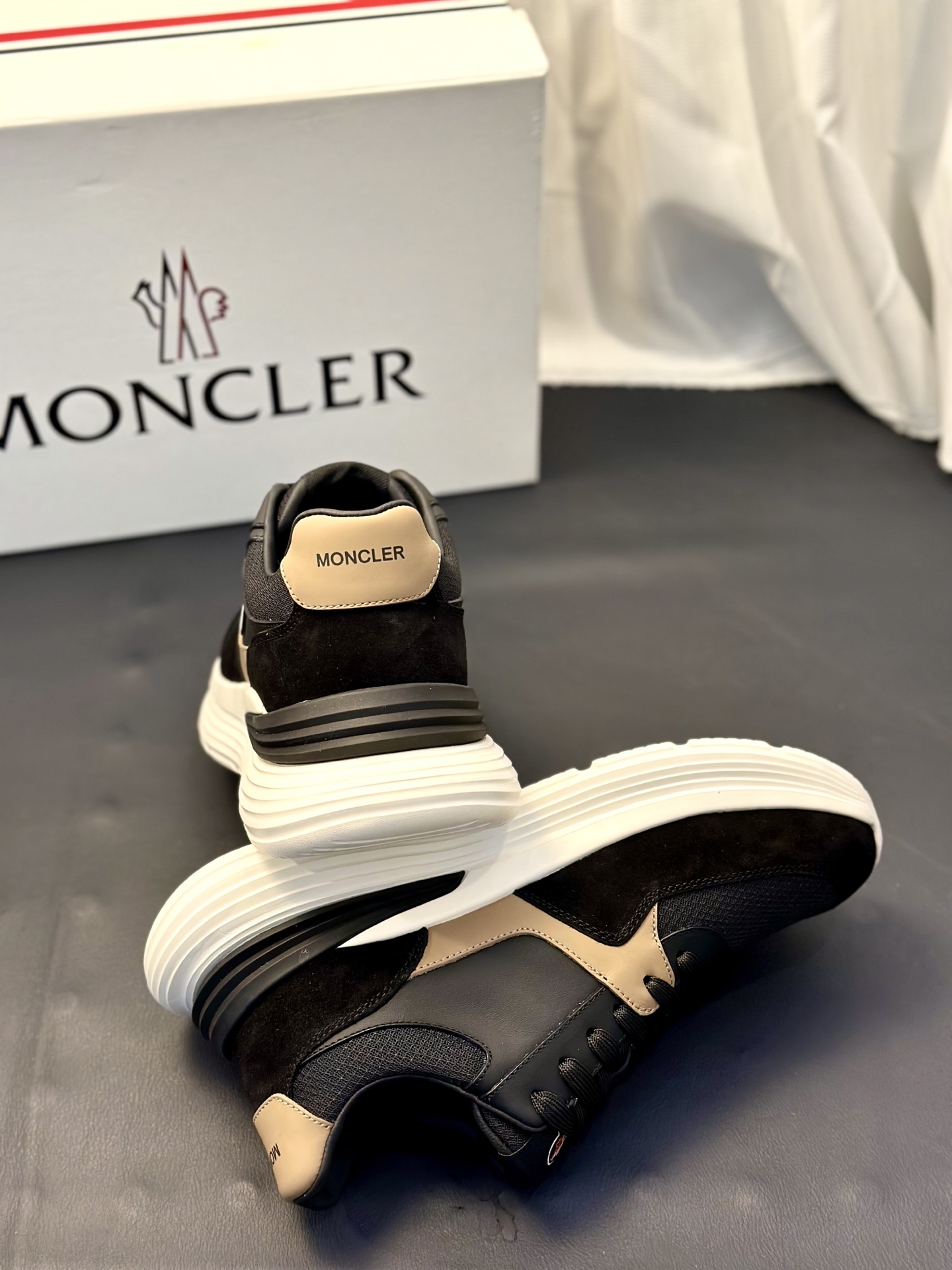 Moncler Style Leather Men's Shoes Men's Shoes Men's Shoes detail image 8 from source 783203