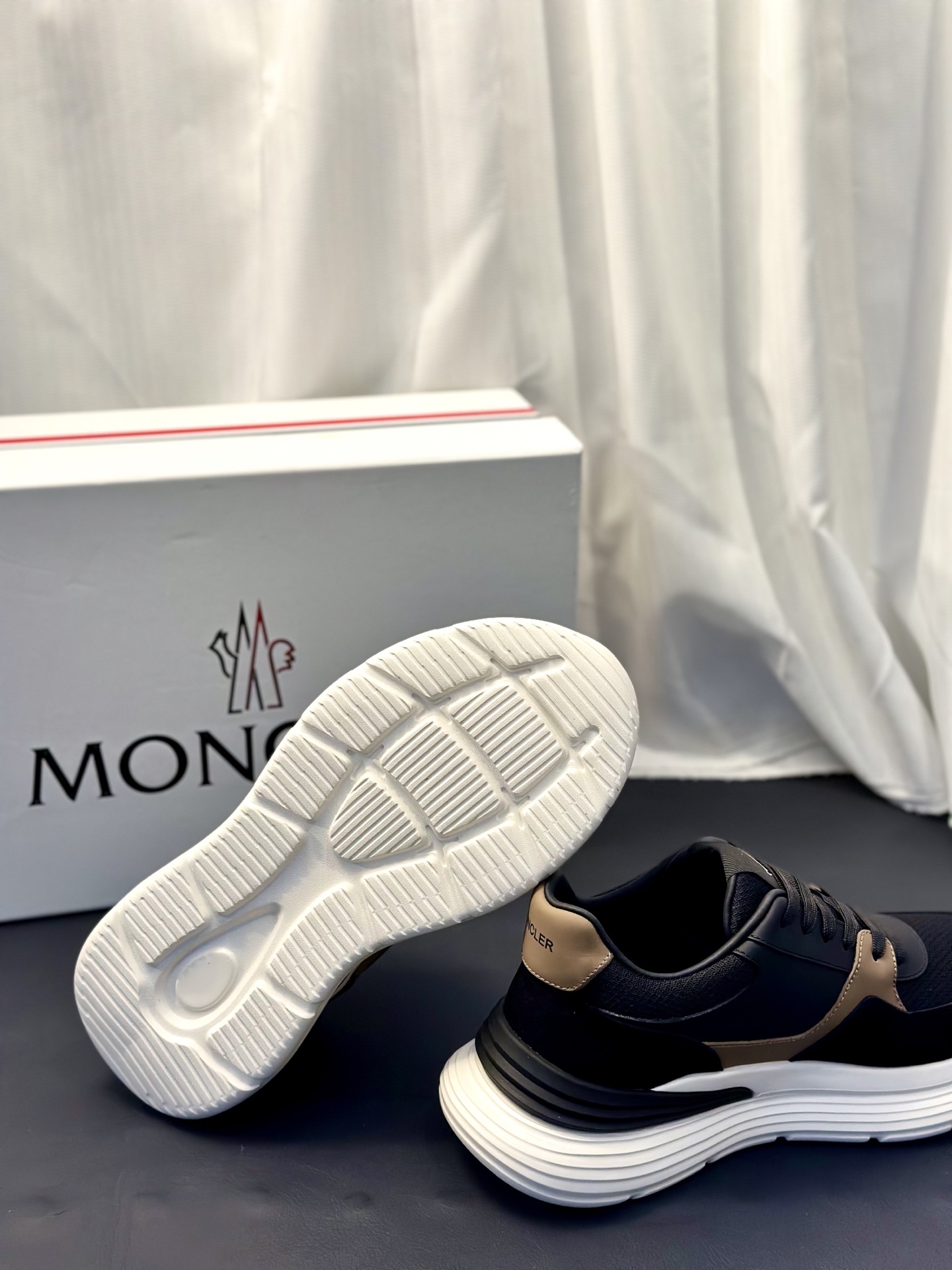 Moncler Style Leather Men's Shoes Men's Shoes Men's Shoes detail image 9 from source 783203