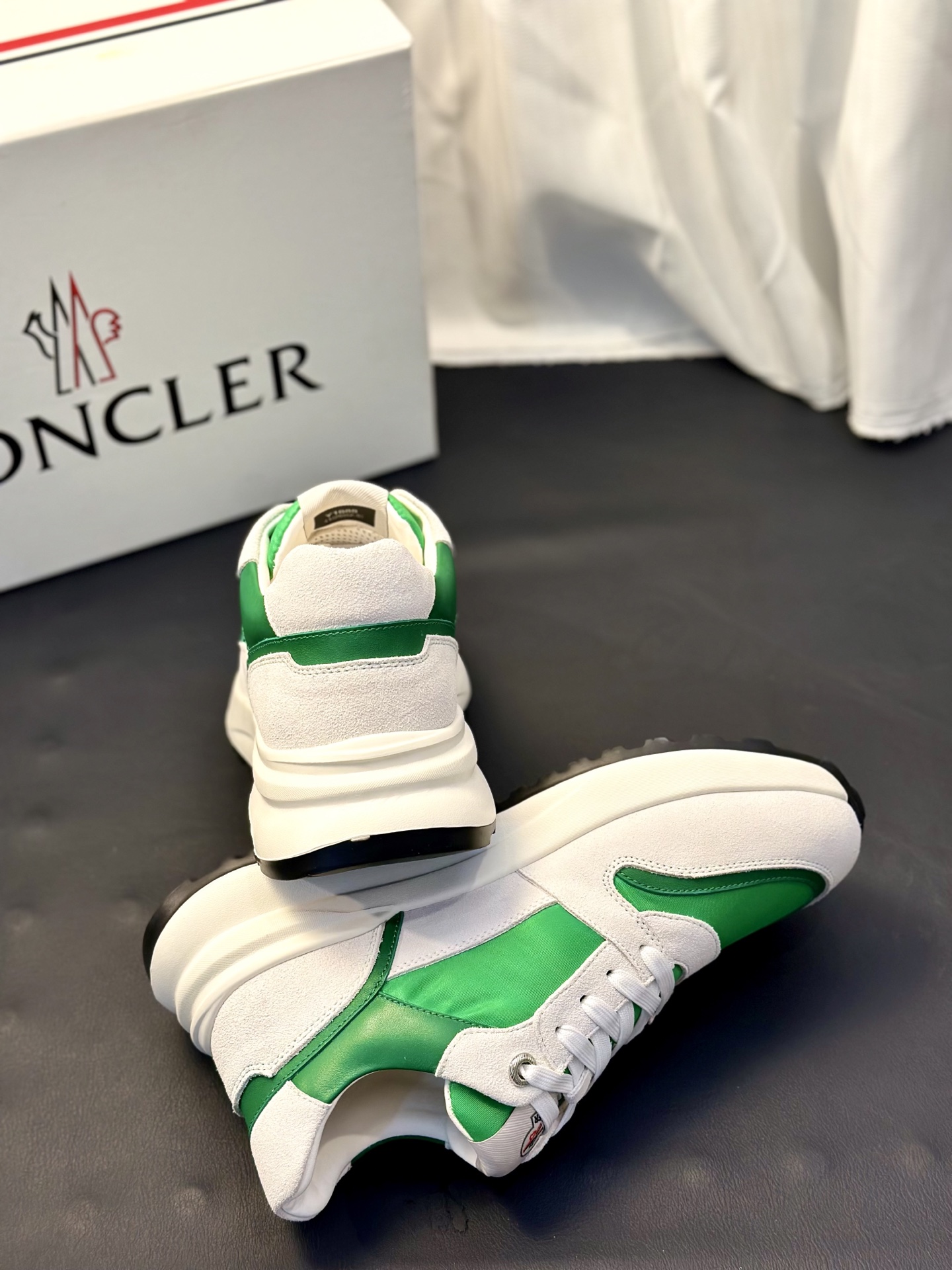 Moncler Style Leather Men's Shoes Men's Shoes Men's Shoes detail image 7 from source 783202