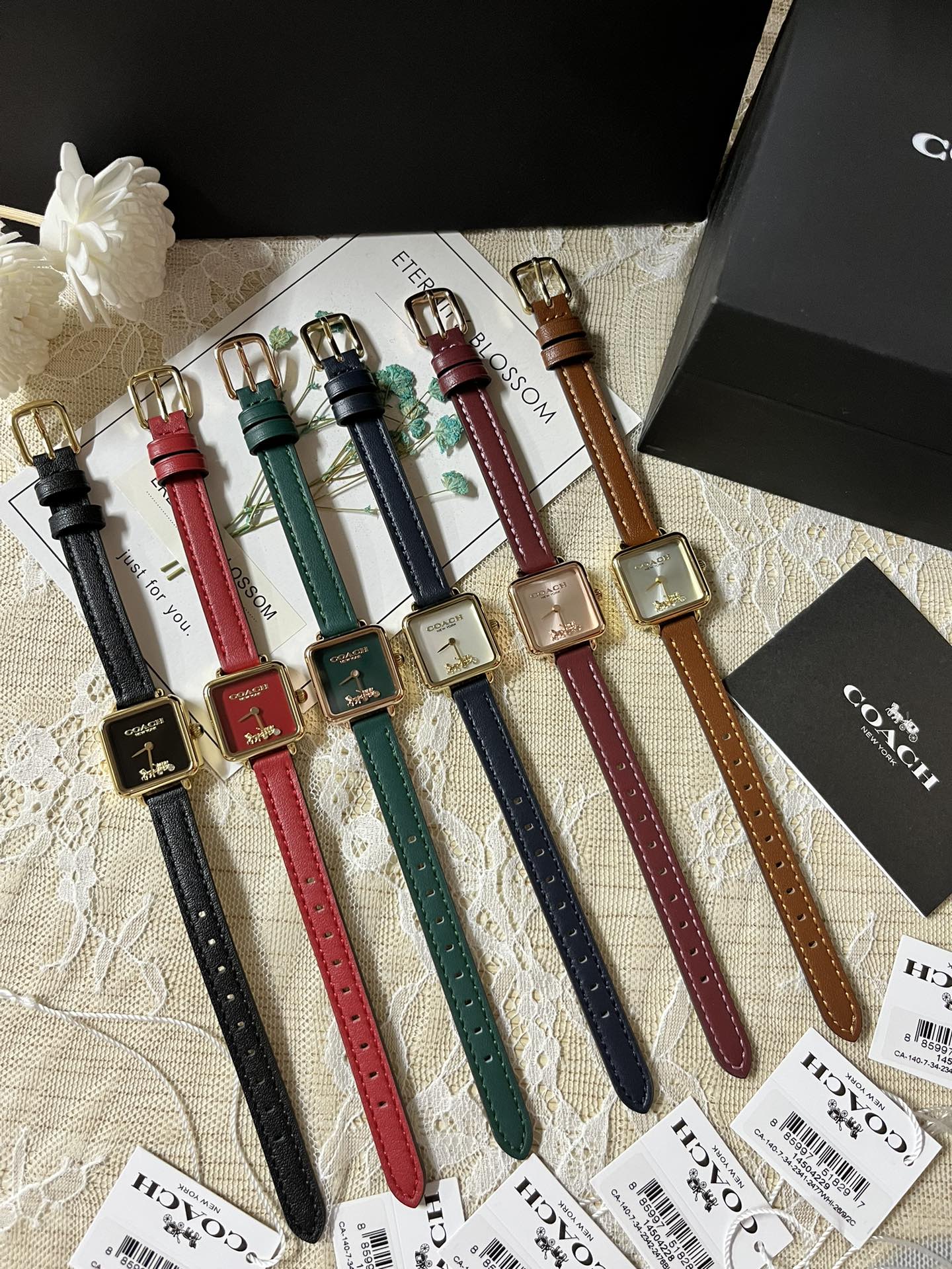 批💰180配盒
🔥🔥🔥请认准独家首发🔥🔥🔥COACH/蔻驰小方糖女士腕表。六色选择！专供走平台，支持任何方式验货！秒杀所有市场货！