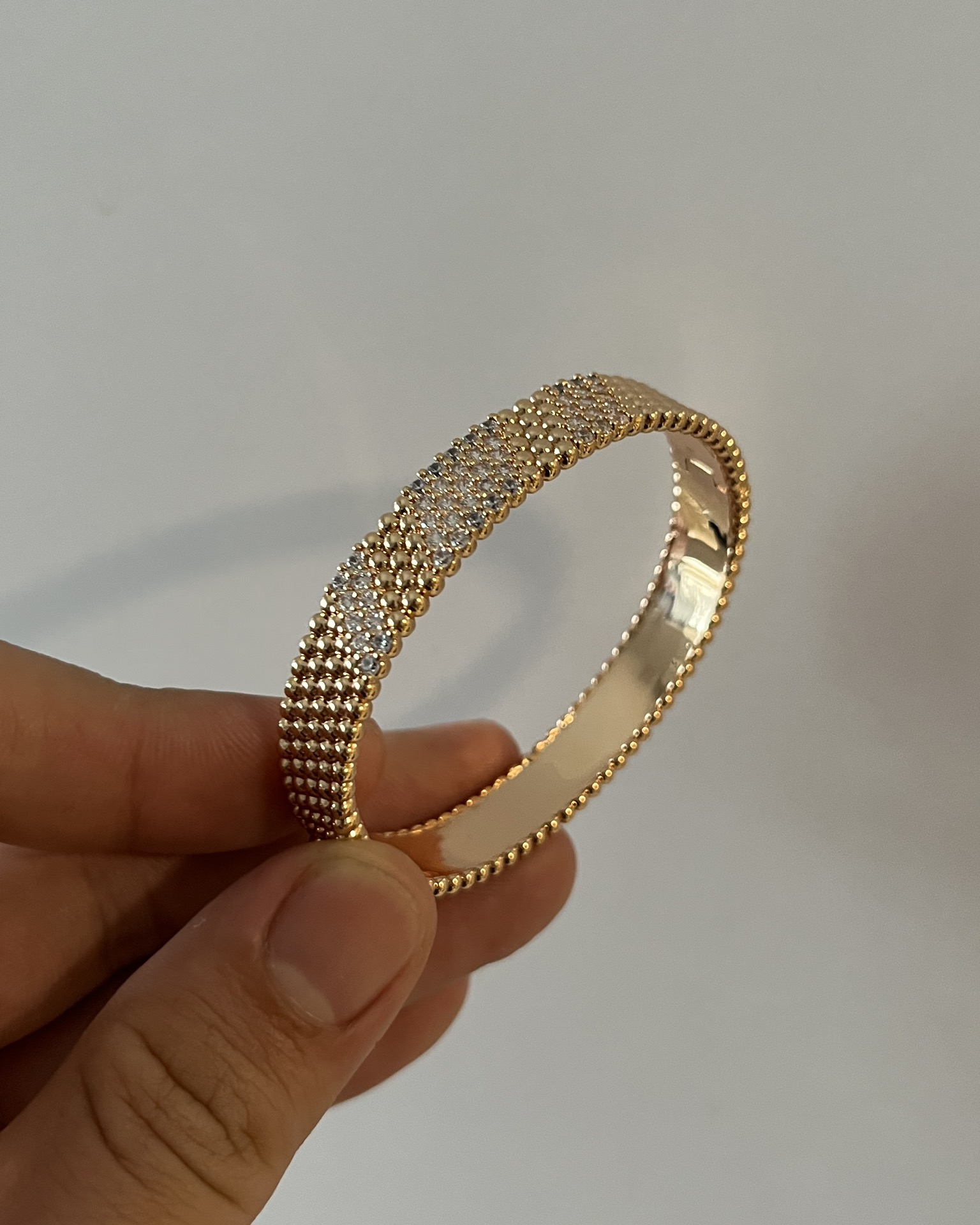 Van Cleef & Arpels 新款 vca perlee系列手镯