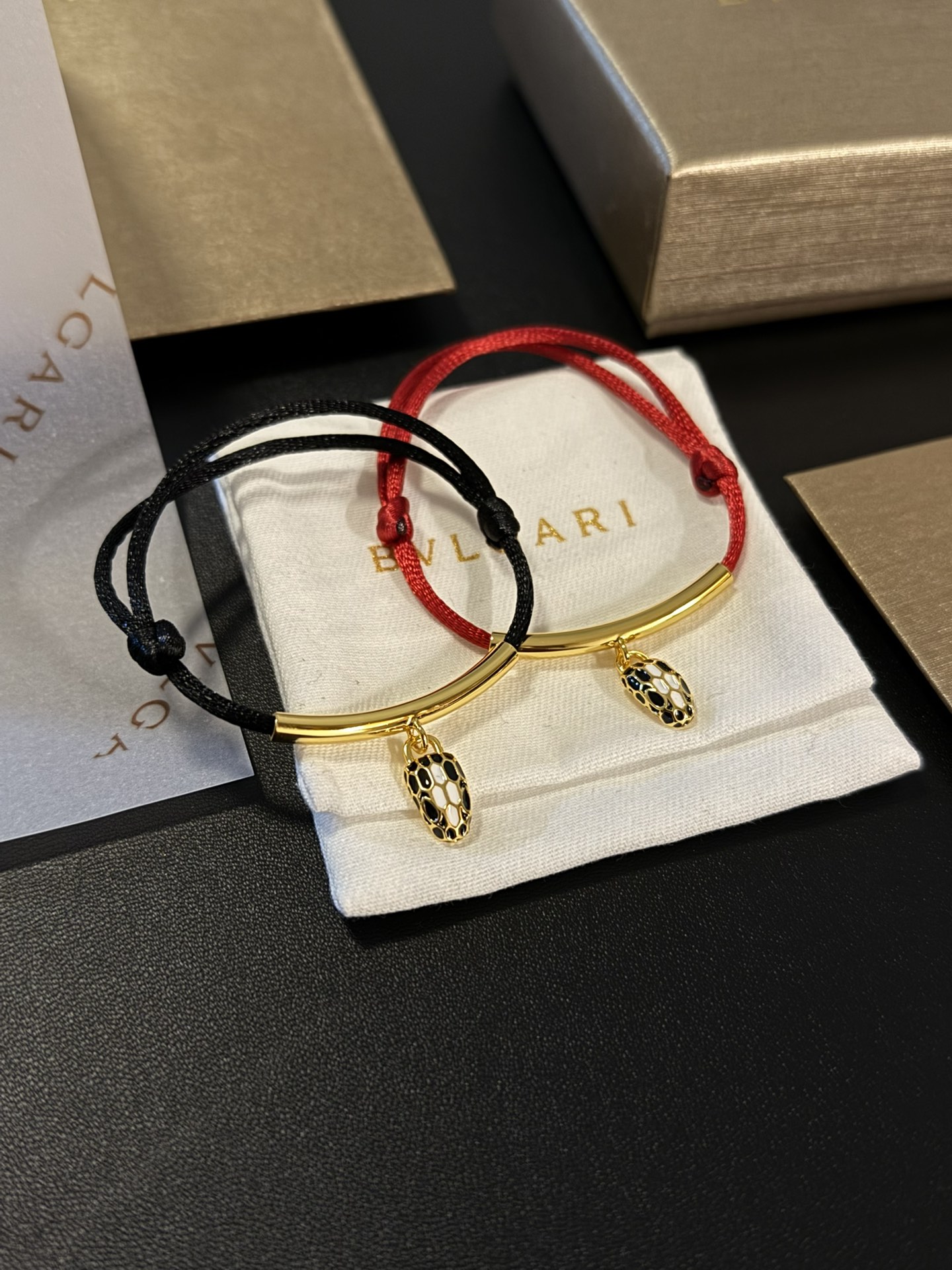 Bvlgari 宝格丽SERPENTI FOREVER红色灵蛇手绳