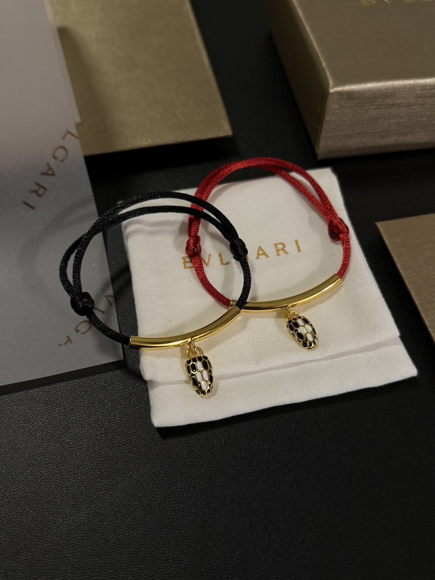 Bvlgari 宝格丽SERPENTI FOREVER红色灵蛇手绳