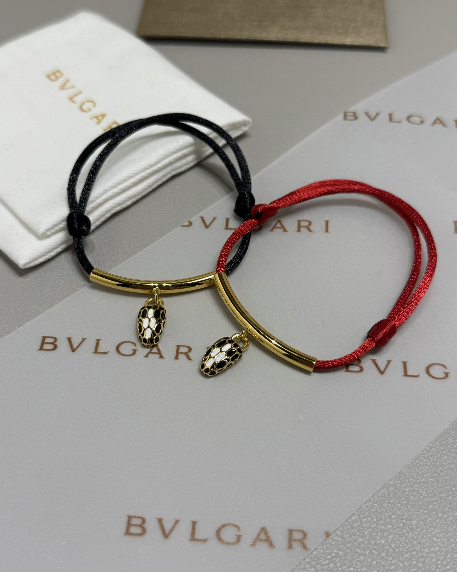 Bvlgari 宝格丽SERPENTI FOREVER灵蛇手绳