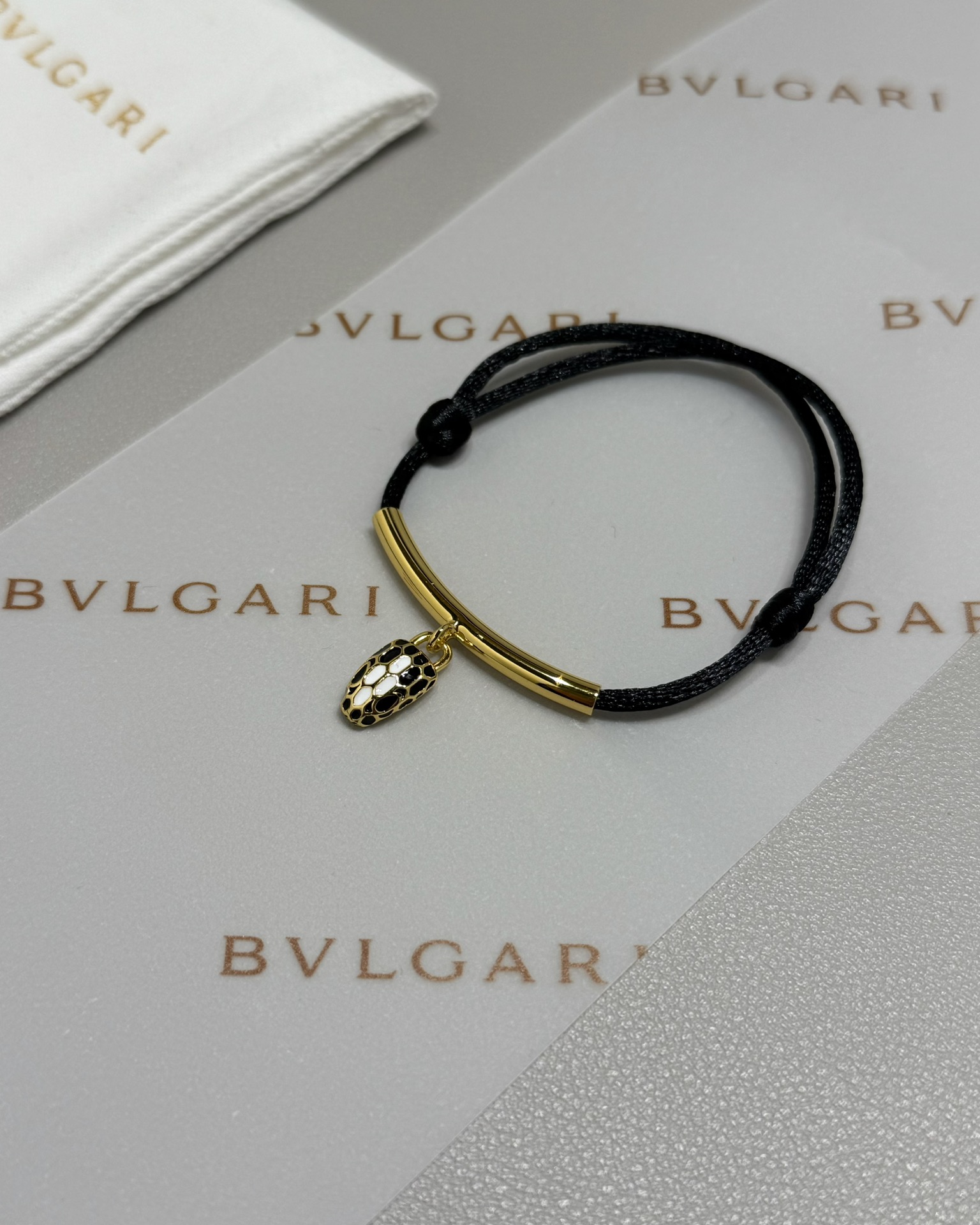 Bvlgari 宝格丽SERPENTI FOREVER灵蛇手绳