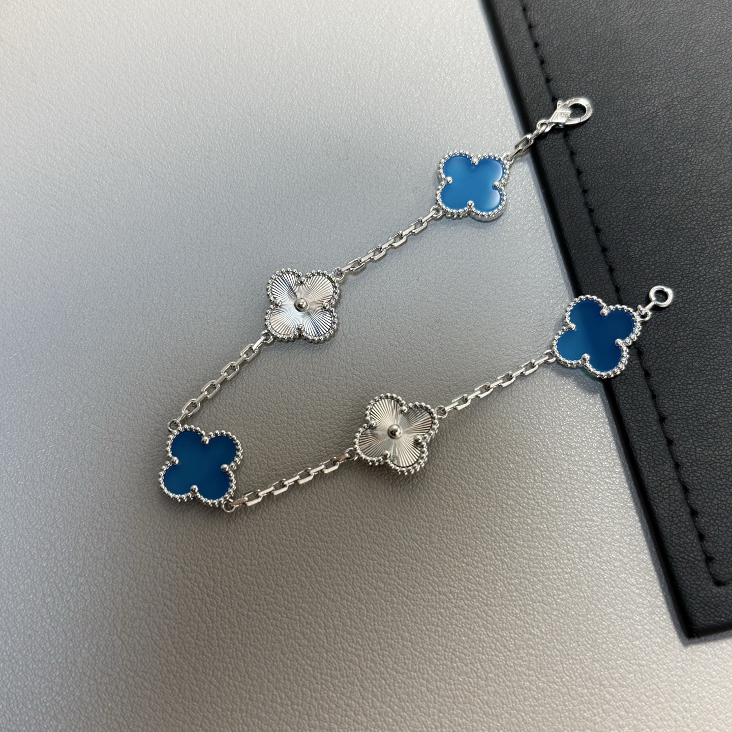 新配色 VCA ブルーアゲートレーザー五花手链