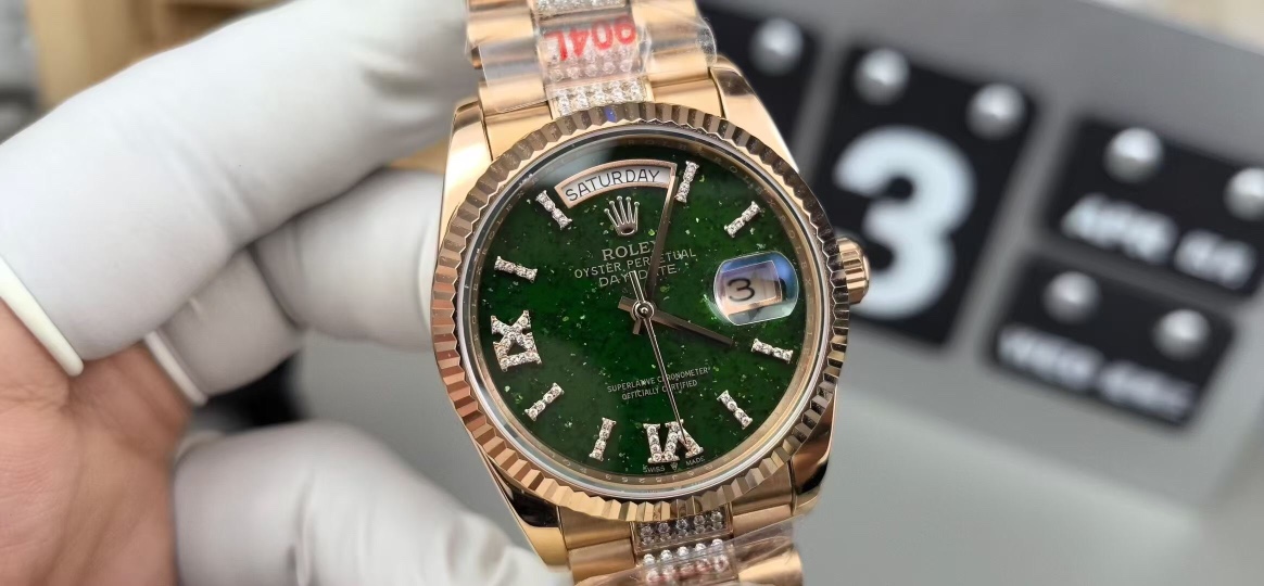 NO:158660,CY36DD, green lapis lazuli, ore surface, shipment,19860909CY36DD,绿青金石,矿石面,出货,,Watch