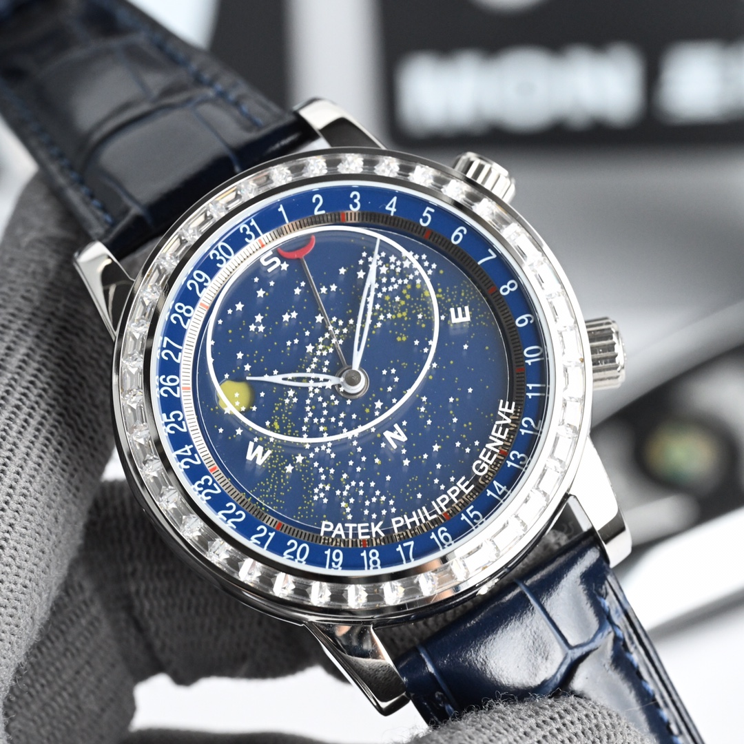 NO:393714,Patta-Starry Sky Upgrade Ultimate Edition Upgrades the Galaxy 6102 6104 Super Complex Function Series Geneva Sky Series Can you imagine wearing the Starry Sky on your wrist?  This starry sky watch has a unique astrological function. You can enjoy the Geneva sky map on the blue round dial and the golden moon trajectory. It lasts for 20 months. It is transformed from Citizen Japan, and it is as sensible as the genuine product. The moon on the dial will automatically change according to the full moon in the sky. The sapphire glass in the front and rear of the case adopts advanced technology to increase the refraction light of the glass, making the dial look more transparent. It seems that there is no feeling of glass. The back cover and glass are also as concave as the genuine product. Break the back cover and glass parallel to the glass. The white light case at the 6-character case and the strap are connected to the Swarovski process. It supports gem inspection, 4-character head adjustment time, calendar, moon disk, and starry sky disk rotation, swarovski19860909百达-星空升级终极版升级了银河系 6102款6104款超级复杂功能系列日内瓦苍穹系列你可想象把星空佩戴在腕上吗？这款星空腕表独具特别星象功能,蓝色圆表盘上就能欣赏日内瓦苍穹图,还有金色月球运行轨迹,熬时20个月 采用日本西铁城改造而成的珍珠陀,和正品一样机心 表盘上的月亮会根据天空的月亮月满圆月蚀弯的情况自动变化 表壳前后蓝宝石玻璃采用先进技术处理让玻璃折射光提高,让表盘看起来更加通透 似乎没有玻璃的感觉 后盖和玻璃也采用和正品一样凹型 打破传统手表后盖和玻璃平行,白光表壳在6字位表壳和表带连接处的宝石采用施华洛世奇工艺 支持宝石检验,4字把头调时间,日历,月亮盘 ,调星空盘转动,,swarovski,Watch