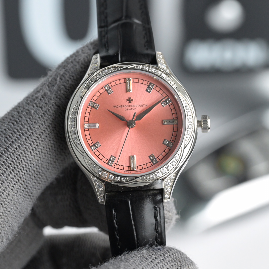 NO:394122,Vacheron Constantin automatic mechanical women's watch is on the market, Xiaohongshu's popular model is equipped with imported movement, diameter 32 mm and thickness 10 mm, three-pin design, diamond outer ring, dial diamond scale, noble and elegant details reveal the noble and elegant women. The inside and inside are unique, vacheron19860909江诗丹顿自动机械女表上市,小红书爆款 搭载进口机芯,直径32毫米厚度10毫米,三针设计,钻石外圈,表盘钻石刻度,尊贵彰显之美细节之处透露女士高贵典雅.表里如一独具匠心,,vacheron,Watch