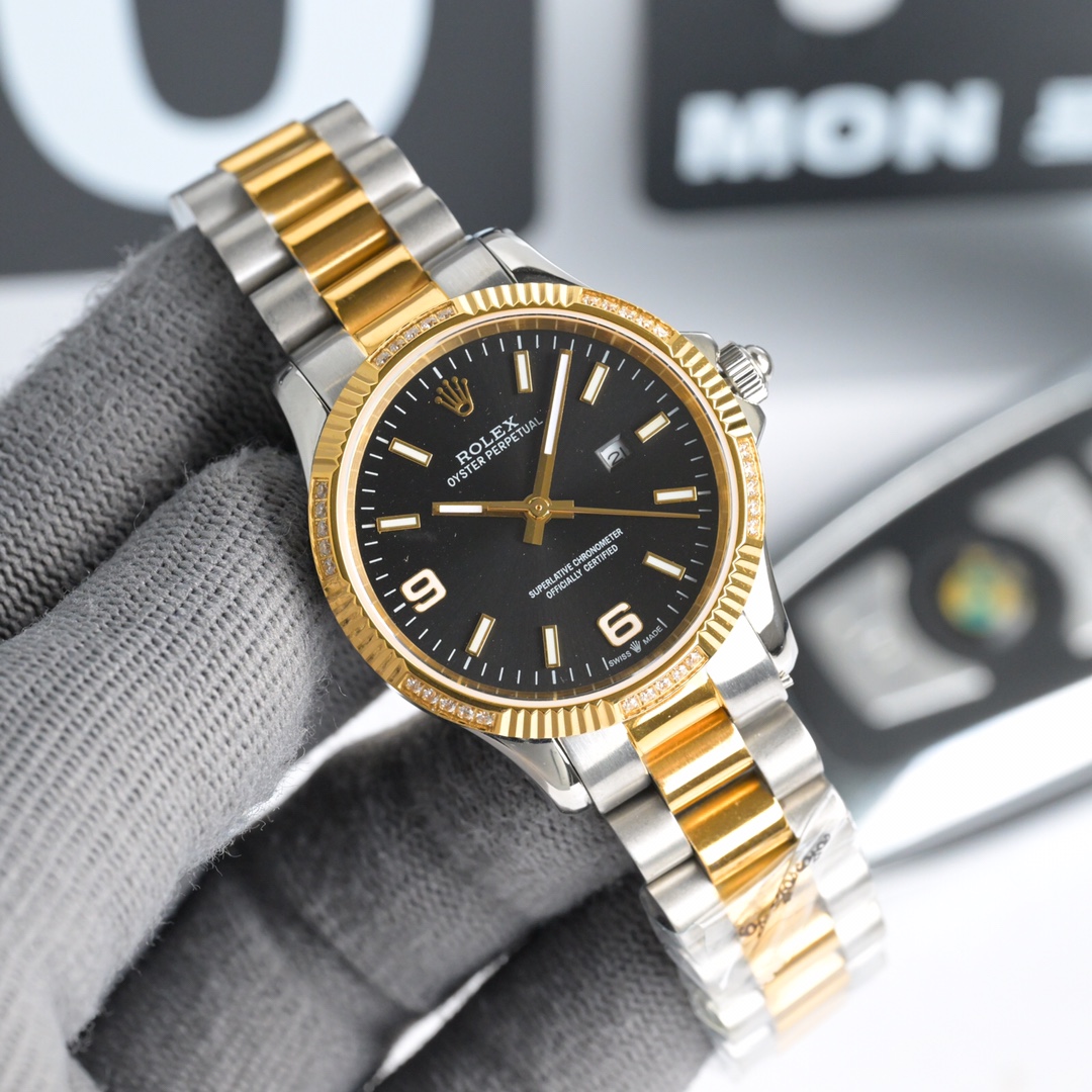 NO:394292,【AR Factory wall crack recommendation, new masterpiece, full recommendation】The latest version of the market, Rolex women's log watch! In terms of details, the case diameter remains the same as the original 34MM, and 904L stainless steel is used to forge the stainless steel watch case, which is durable! It is matched with the 6T51 movement imported from Japan, with a swing of 28,800, and its performance is extremely stable. Its shock resistance and geometric structure allow the movement to operate regularly at any position. It is firmly tightened to the case, making it more waterproof. A small window convex lens is installed at 43 o'clock to enlarge the date display of the watch, making it more convenient to read the date. The women's log-type waterproof Oyster case provides the best protection for the high-precision movement! The new double-headed particle connection method under the 5904L watch strap and the outer ring (can be used with the original), the concealed folding crown buckle is opened with the articulated Rolex crown logo. AR Factory's craftsmanship creates a fine example of the Rolex women's watch. Welcome to taste it! ,,rolex19860909【AR Factory墙裂推荐 全新力作 倾力推荐】市场最新版本 劳 .力士Rolex女装日志型腕表！细节方面 表壳直径保持与原装一致34MM,采用904L不锈钢来锻造不锈钢腕表表壳,经久耐用！ 搭配日本进口6T51机芯,摆幅28800,性能极为稳定,其抗震力、几何结构使机芯在任何位置都可保持规律运行. 牢固旋紧于表壳,使得更加防水. 43点钟位置装有小窗凸透镜将腕表日期显示放大,使日期读取更加方便,女装日志型的防水蚝式表壳给予高精准机芯最佳防护！ 5904L腕表表带和外圈底下的崭新双头粒连接方式（可与原装通用）,隐蔽式摺叠皇冠带扣,以铰接的劳力士皇冠标志开启. AR Factory匠心力作 打造劳.力士Rolex女装腕表的精品典范 欢迎各位表友品鉴！,,rolex,Watch