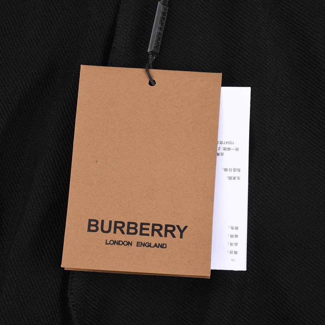 Burberry/巴宝莉 24ss TB皮标刺绣短裤