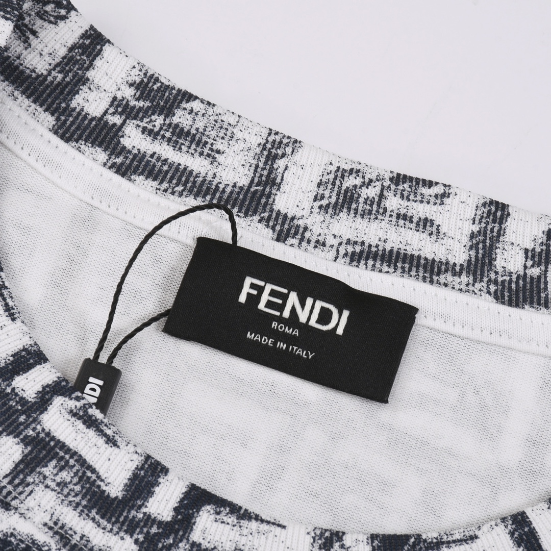 Fendi/芬迪 24ss FF满印蜡笔涂鸦短袖