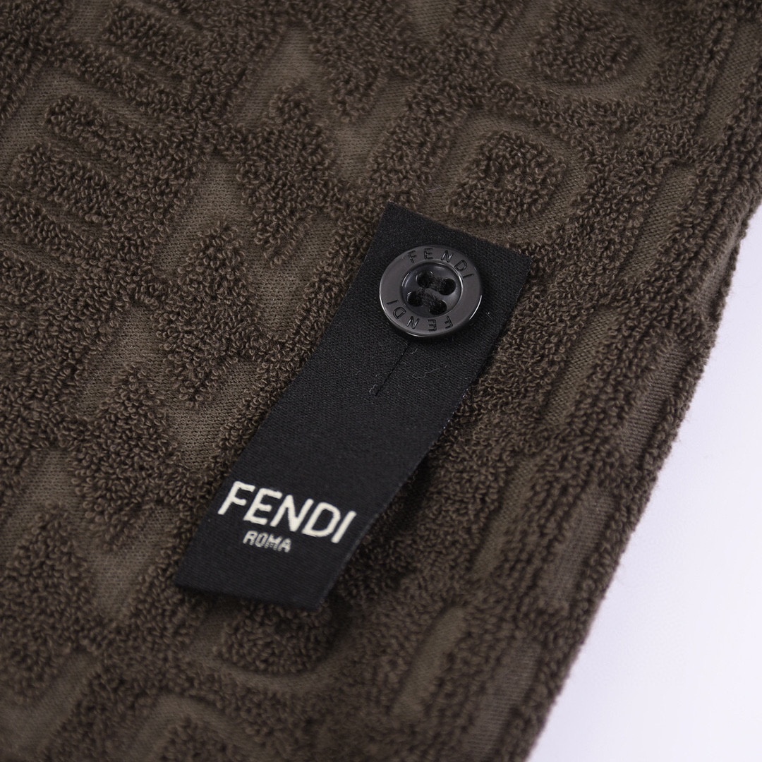 160 Fendi/芬迪 24ss 满印FF提花毛巾短袖 男女同款全新美学灵感趣味设计