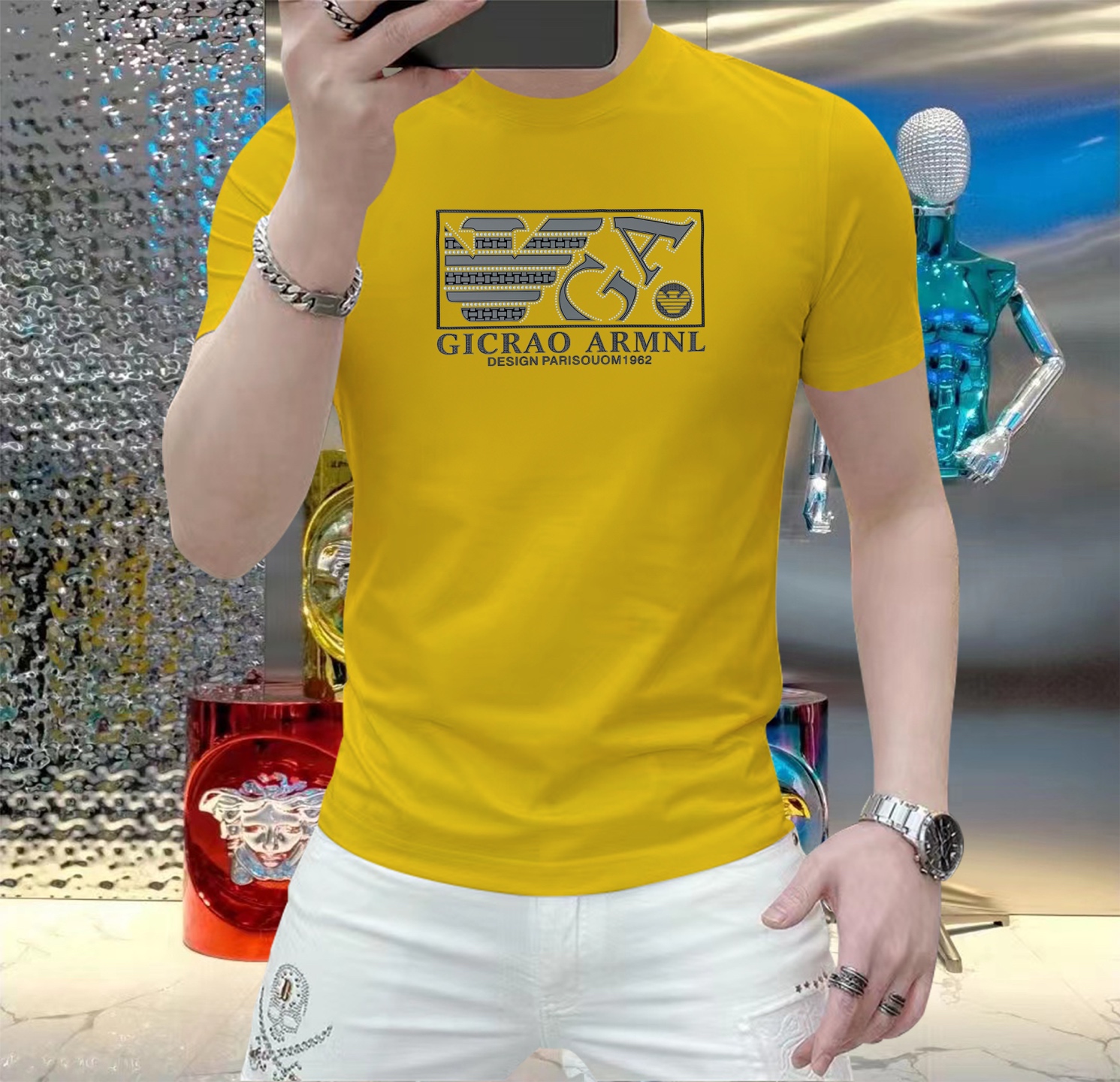 NO:153433,Armani This summer, let your skin feel the ultimate gentleness and comfort!  The brand new men's summer round neck silk cotton short-sleeved T-shirt is now elegantly available!  Selected high-quality silk cotton, soft and breathable, light and fit, allowing you to stay refreshed and comfortable in the hot summer. The classic round neck design is simple but not simple, and can be easily controlled whether it is a daily street or a casual party. A variety of fashionable color choices meet your pursuit of personality and make every day full of freshness. Size M-5XL,,armani,T-shirt,tees,t-shirt,alexander wang19860909阿玛尼 这个夏天,让肌肤感受极致的温柔与舒适！ 全新男士夏季圆领蚕丝棉短袖T恤,现已优雅登场！ 精选优质蚕丝棉,柔软透气,轻盈贴合,让你在炎炎夏日也能保持清爽自在. 经典圆领设计,简约而不简单,无论是日常出街还是休闲聚会,都能轻松驾驭. 多种时尚色彩选择,满足你对个性的追求,让每一天都充满新鲜感. 尺码 M-5XL,,armani,T-shirt,tees，t-shirt,alexander wang,Men's clothing