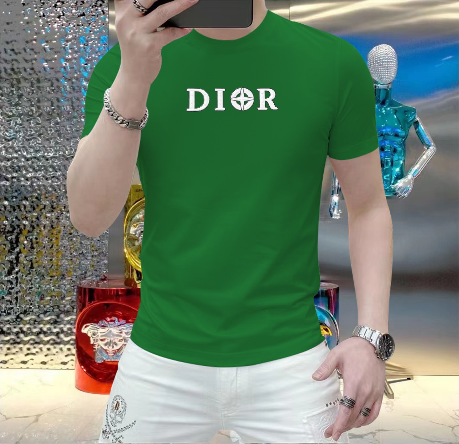 NO:160049,Dior This summer, let your skin feel the ultimate gentleness and comfort!  The brand new men's summer round neck silk cotton short-sleeved T-shirt is now elegantly available!  Selected high-quality silk cotton, soft and breathable, light fit, allowing you to stay refreshed and comfortable in the hot summer. The classic round neck design is simple but not simple, and can be easily controlled whether it is a daily street or a casual party. A variety of fashionable color choices meet your pursuit of personality and make every day full of freshness. Size M-5XL,,dior,T-shirt,tees,t-shirt,alexander wang19860909迪奥 这个夏天,让肌肤感受极致的温柔与舒适！ 全新男士夏季圆领蚕丝棉短袖T恤,现已优雅登场！ 精选优质蚕丝棉,柔软透气,轻盈贴合,让你在炎炎夏日也能保持清爽自在. 经典圆领设计,简约而不简单,无论是日常出街还是休闲聚会,都能轻松驾驭. 多种时尚色彩选择,满足你对个性的追求,让每一天都充满新鲜感. 尺码 M-5XL,,dior,T-shirt,tees，t-shirt,alexander wang,Men's clothing