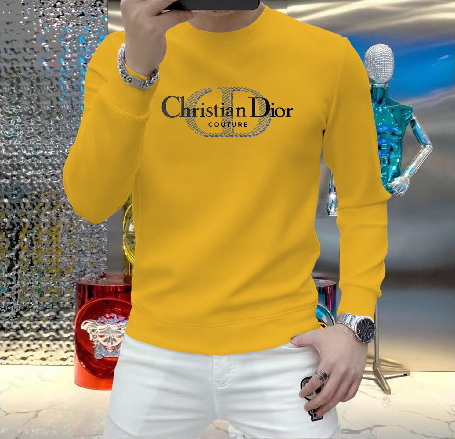 NO:528545,Dior 2025 European counter new style, top-quality original single fashion casual long-sleeved T-shirt sweatshirt. Early autumn fashion internet celebrity fashion customization, selected imported high-density silk cotton fabric, exquisite original logo creation, excellent comfort and breathability, excellent soft and wrinkle resistance and sagging. Whether it is single or inner wear, it is very handsome, matching men's practical dressing habits, pursuing luxury, noble and elegant style, creating extraordinary men's taste, the first choice for urban fashion men. Size M~5XL (can be worn 110~215 catties), dior, hoodie, sweatshirts, tees, t-shirt, alexander wang19860909迪奥 2025秋冬欧洲专柜新款 顶级原单时尚休闲长袖T恤卫衣.早秋时尚网红潮人定制,精选进口高密度蚕丝棉面料,精致原版logo打造,舒适性与透气性兼优,柔软抗皱弹性和垂性极佳,无论是单穿或是内搭都是帅气十足,吻合了男性实用穿衣习惯,追求奢华高贵优雅风范,打造不凡男士品味,都市时尚男士首选.尺码M~5XL(可穿110～215斤）,,dior,hoodie,sweatshirts,tees，t-shirt,alexander wang,Men's clothing