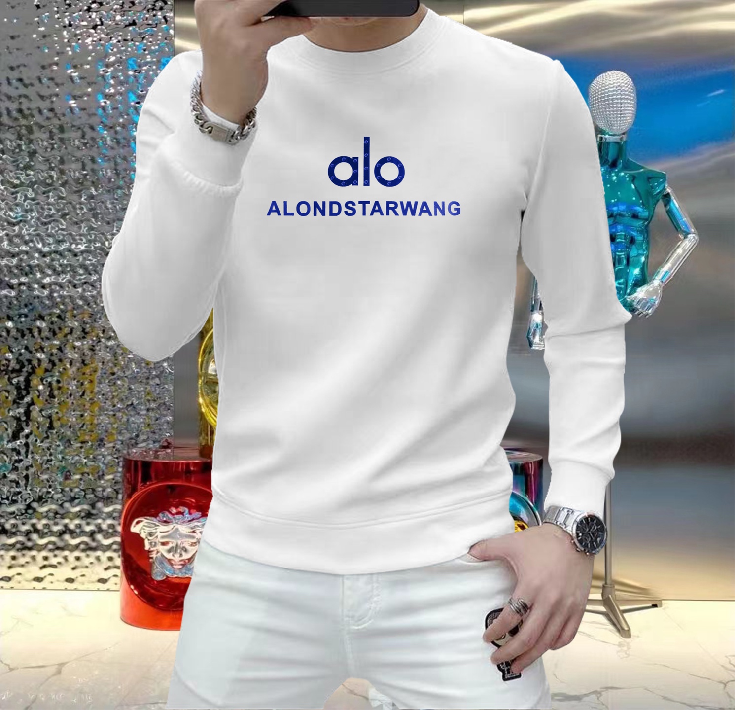 NO:594756,alo 2025 autumn and winter European counter new style  Top-quality original fashion casual long-sleeved T-shirt sweatshirt. Customized by early autumn fashion internet celebrities. Made with imported high-density silk cotton fabrics and exquisite original logo. It has excellent comfort and breathability. It is soft, anti-wrinkle, elastic and has excellent drape. Whether worn alone or layered, it is handsome and in line with the practicality of men.  Dressing habits, pursuing luxury, noble and elegant style, creating extraordinary men's taste, the first choice for urban fashion men. Sizes M~5XL (can wear 110~215 pounds), hoodie, sweatshirts, tees, t-shirt, alexander  wang19860909alo 2025秋冬欧洲专柜新款 顶级原单时尚休闲长袖T恤卫衣.早秋时尚网红潮人定制,精选进口高密度蚕丝棉面料,精致原版logo打造,舒适性与透气性兼优,柔软抗皱弹性和垂性极佳,无论是单穿或是内搭都是帅气十足,吻合了男性实用穿衣习惯,追求奢华高贵优雅风范,打造不凡男士品味,都市时尚男士首选.尺码M~5XL(可穿110～215斤）,,hoodie,sweatshirts,tees，t-shirt,alexander wang,Men's clothing