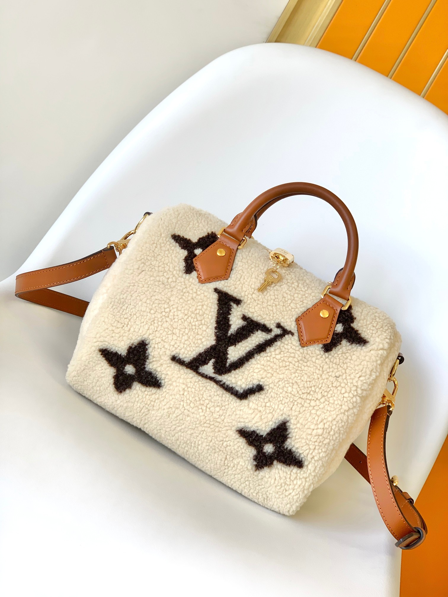 Louis Vuitton LV Speedy AAAAA+
 Bags Handbags White Wool Winter Collection M23468